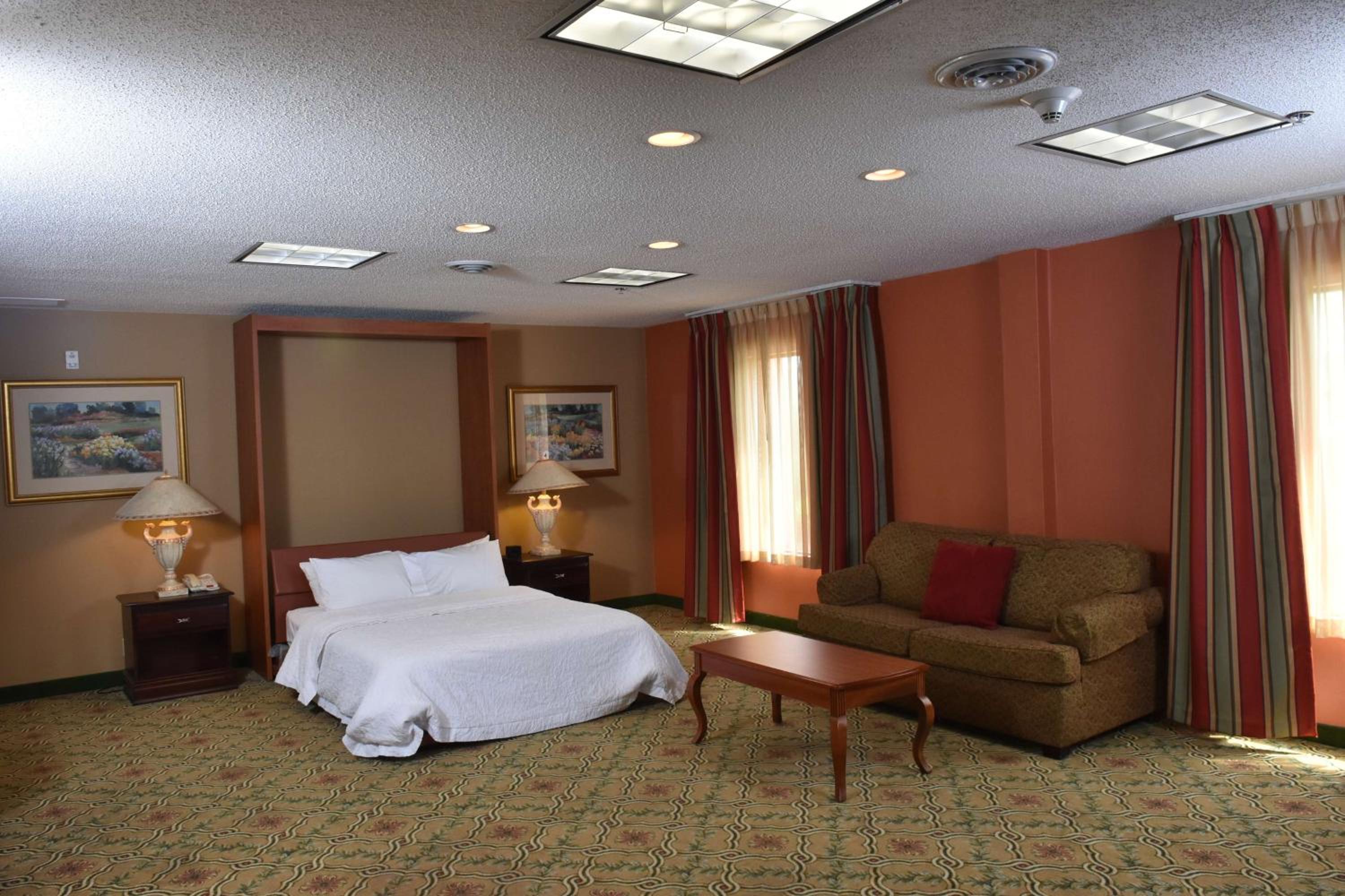 Hampton Inn Stony Creek - Property Image 11