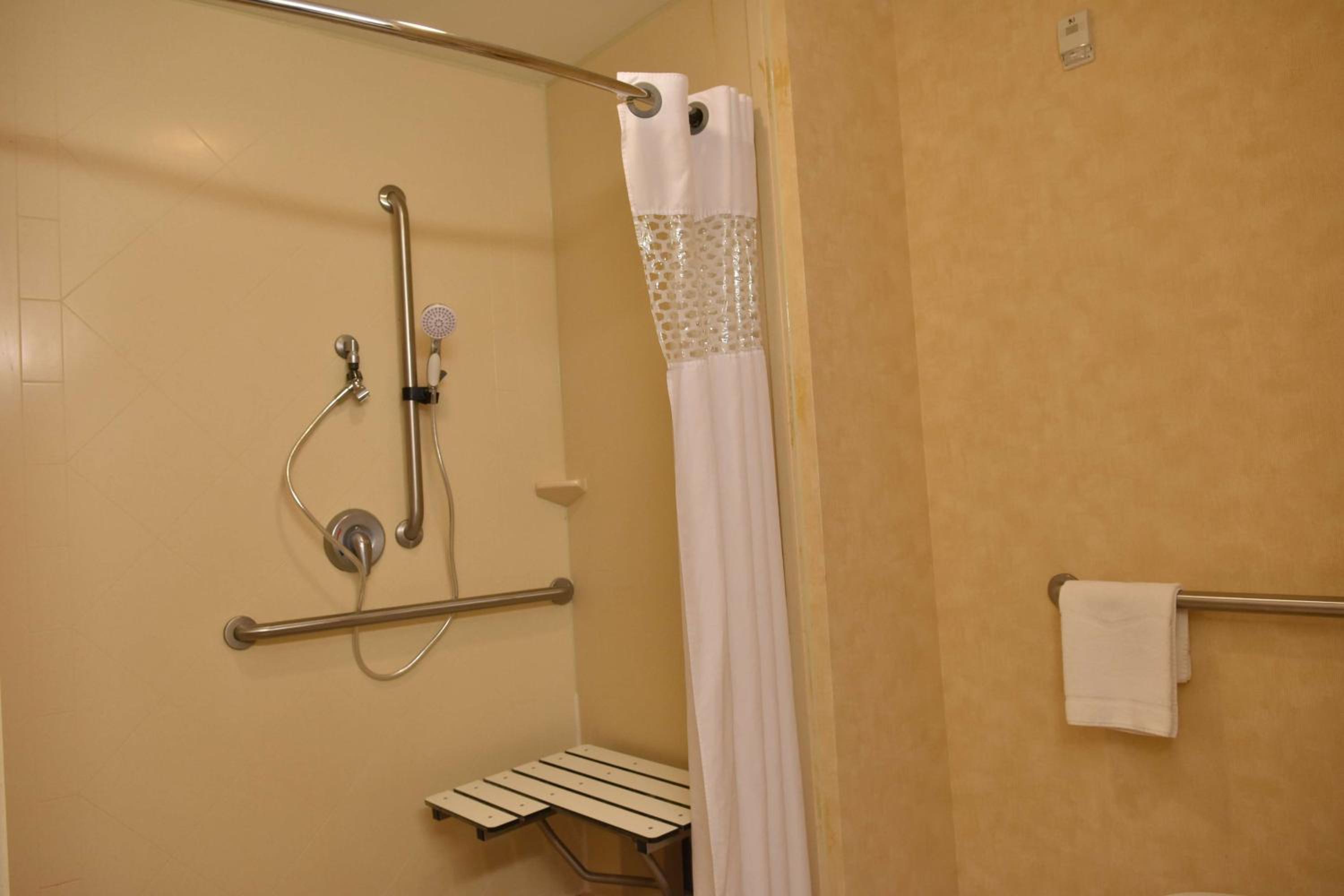 Hampton Inn Stony Creek - Property Image 6