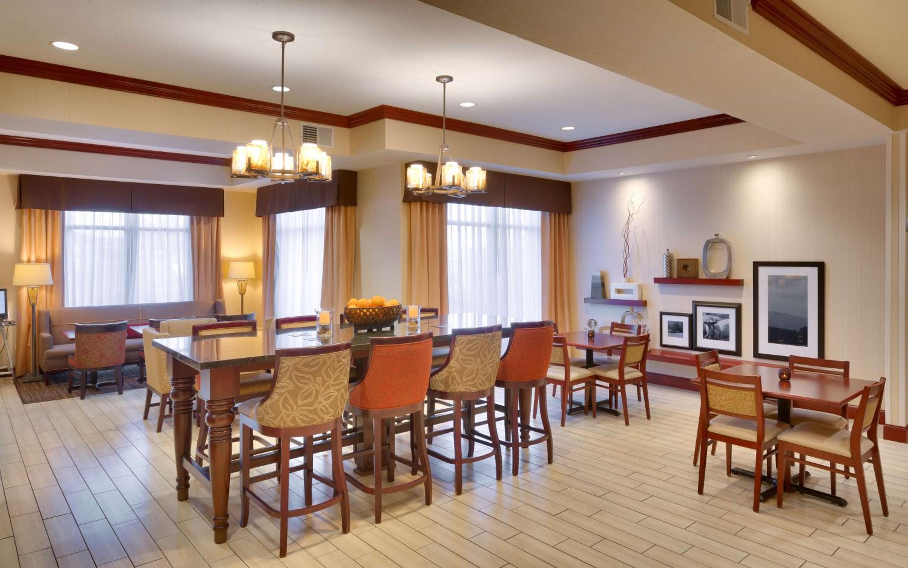 Logan Vacations - Hampton Inn Tremonton - Property Image 2