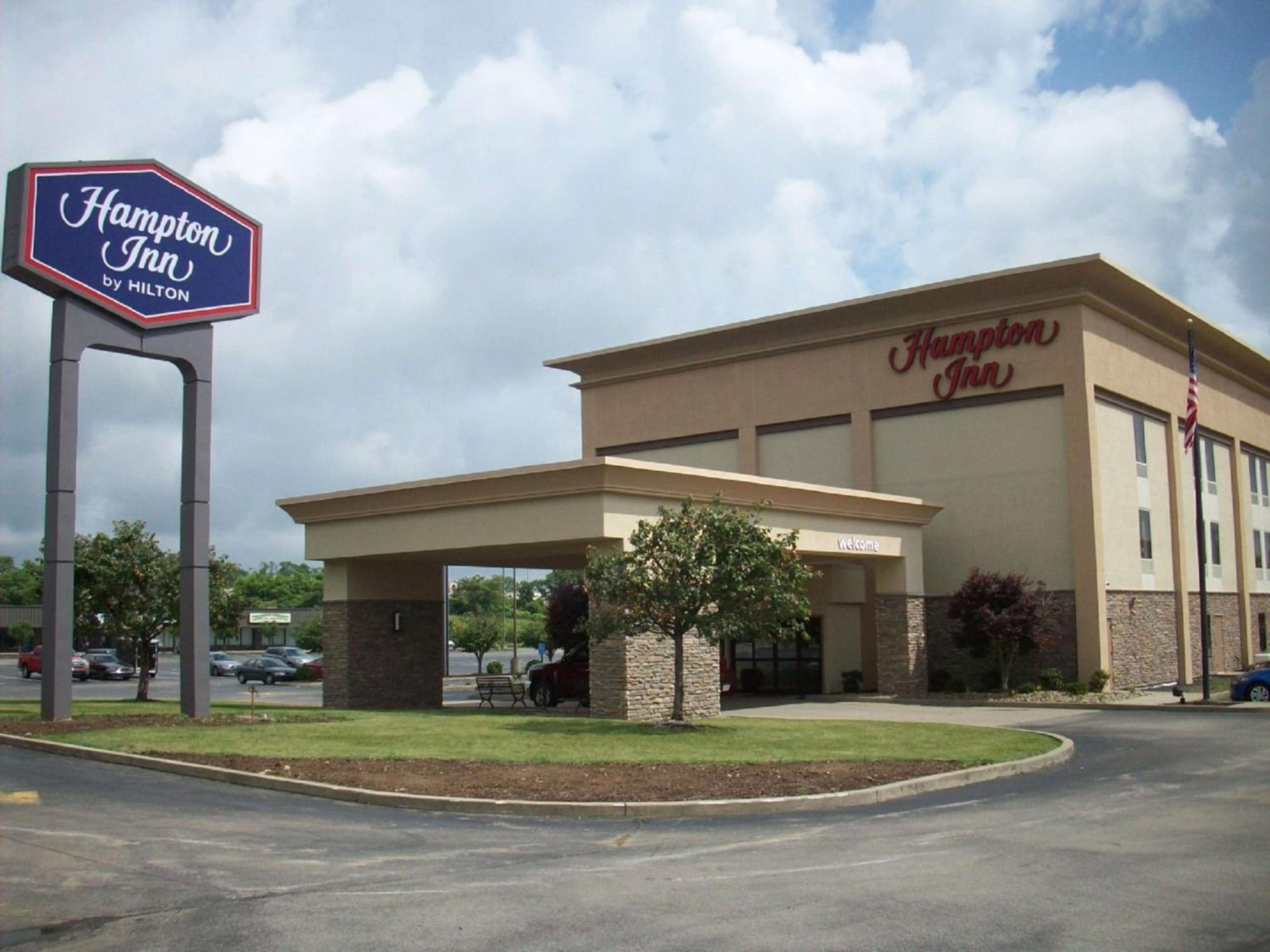 Hampton Inn Uniontown view 2