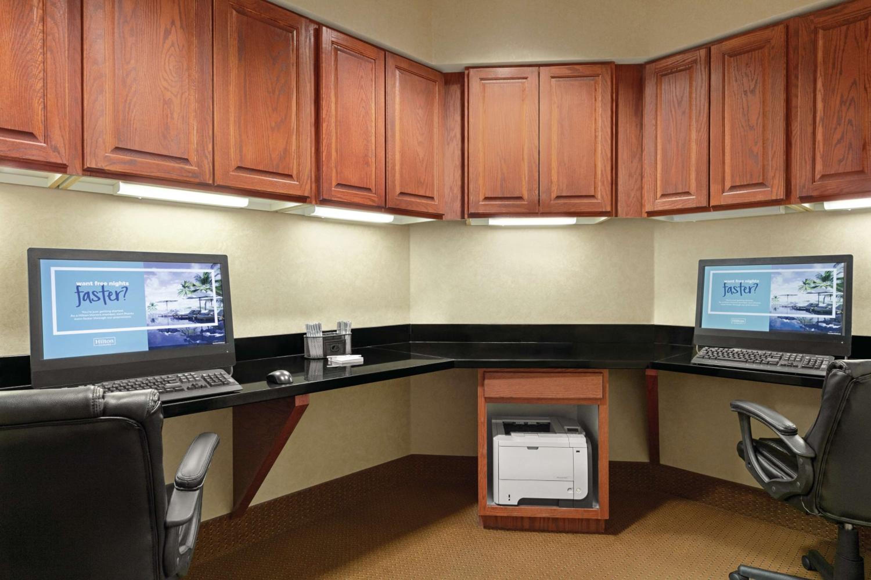 Enid Vacations - Hampton Inn  Suites Enid - Property Image 4