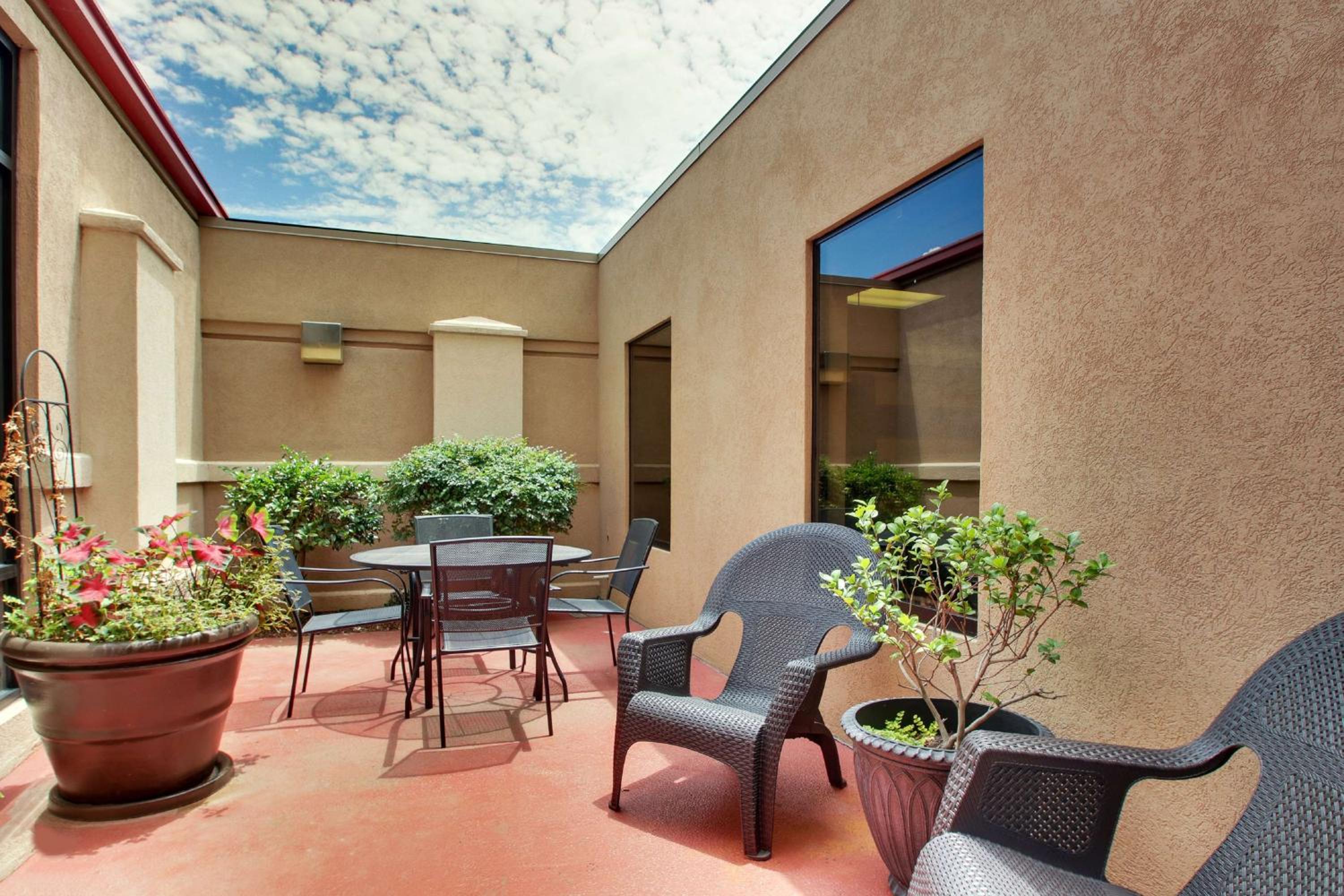 Warner Robins Vacations - Hampton Inn Warner Robins - Property Image 28