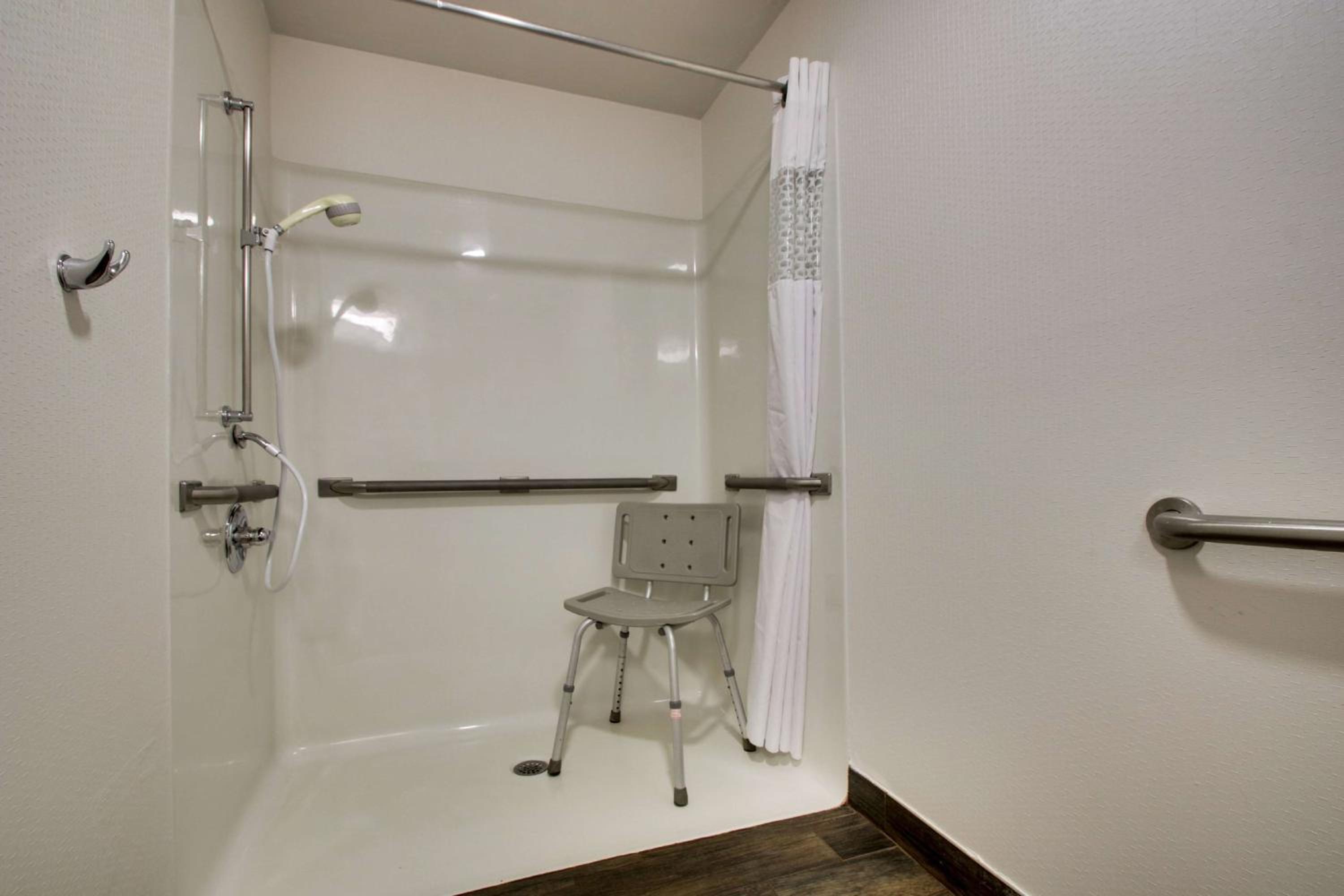 Warner Robins Vacations - Hampton Inn Warner Robins - Property Image 10