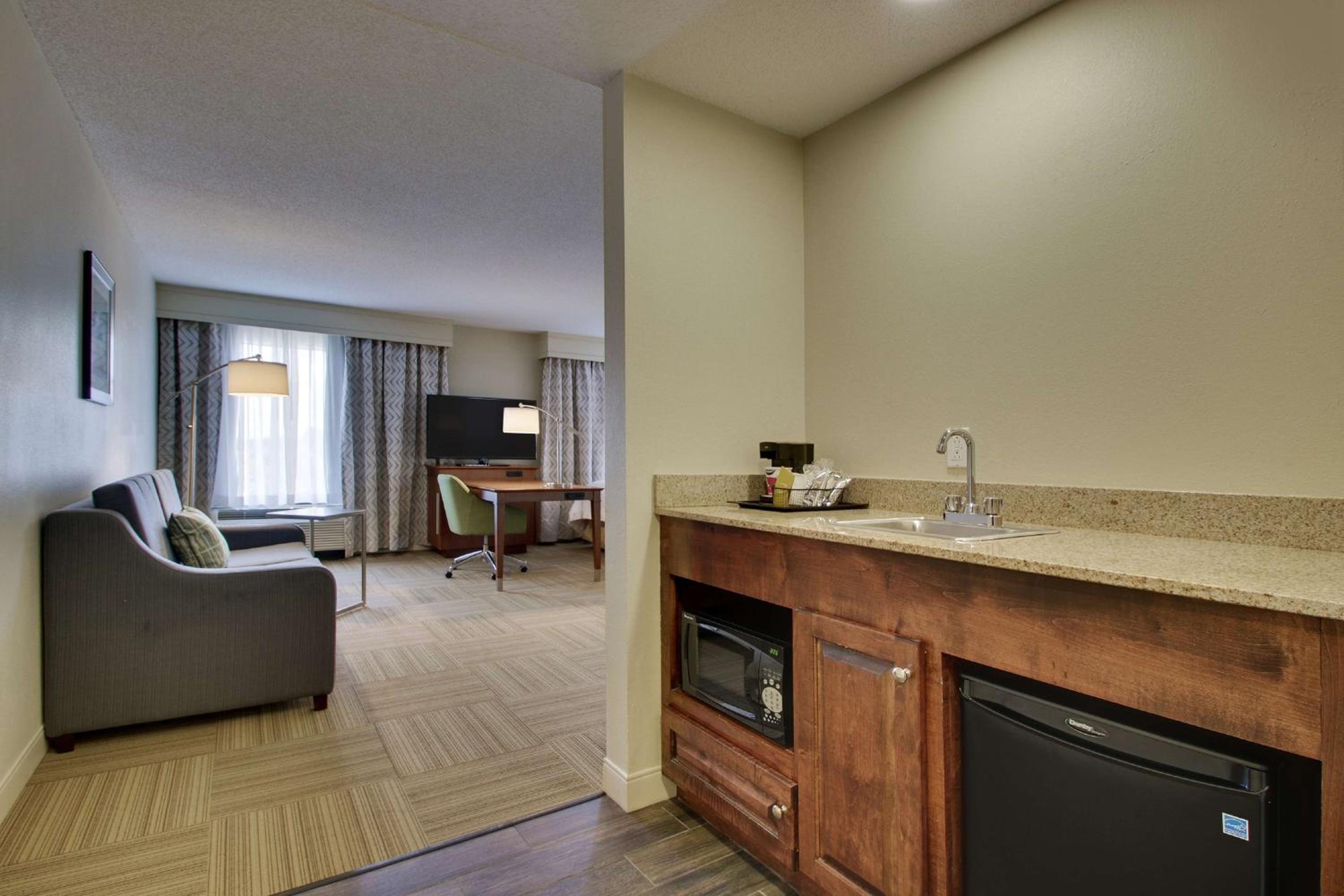 Warner Robins Vacations - Hampton Inn Warner Robins - Property Image 1