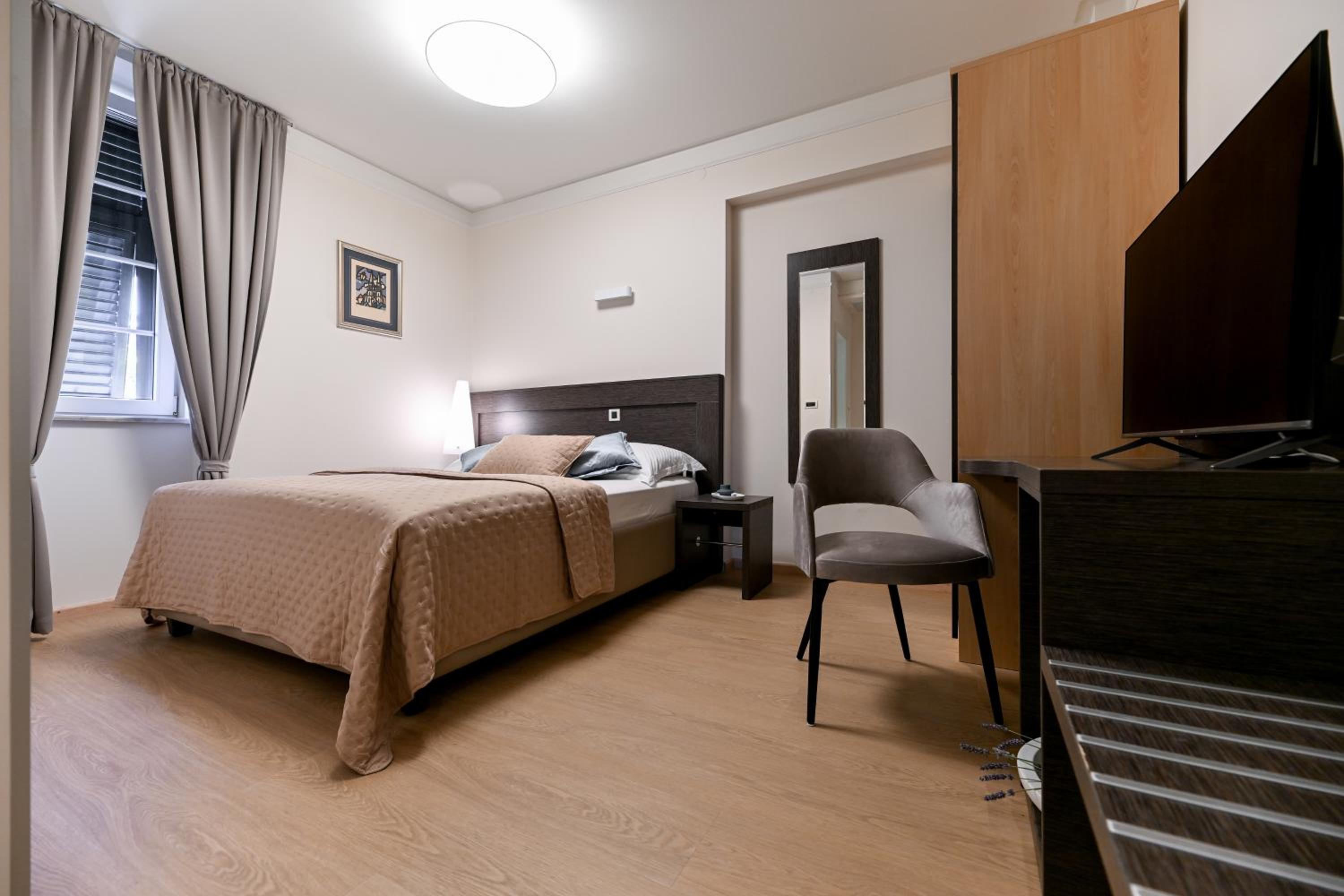 Villa Hresc M
