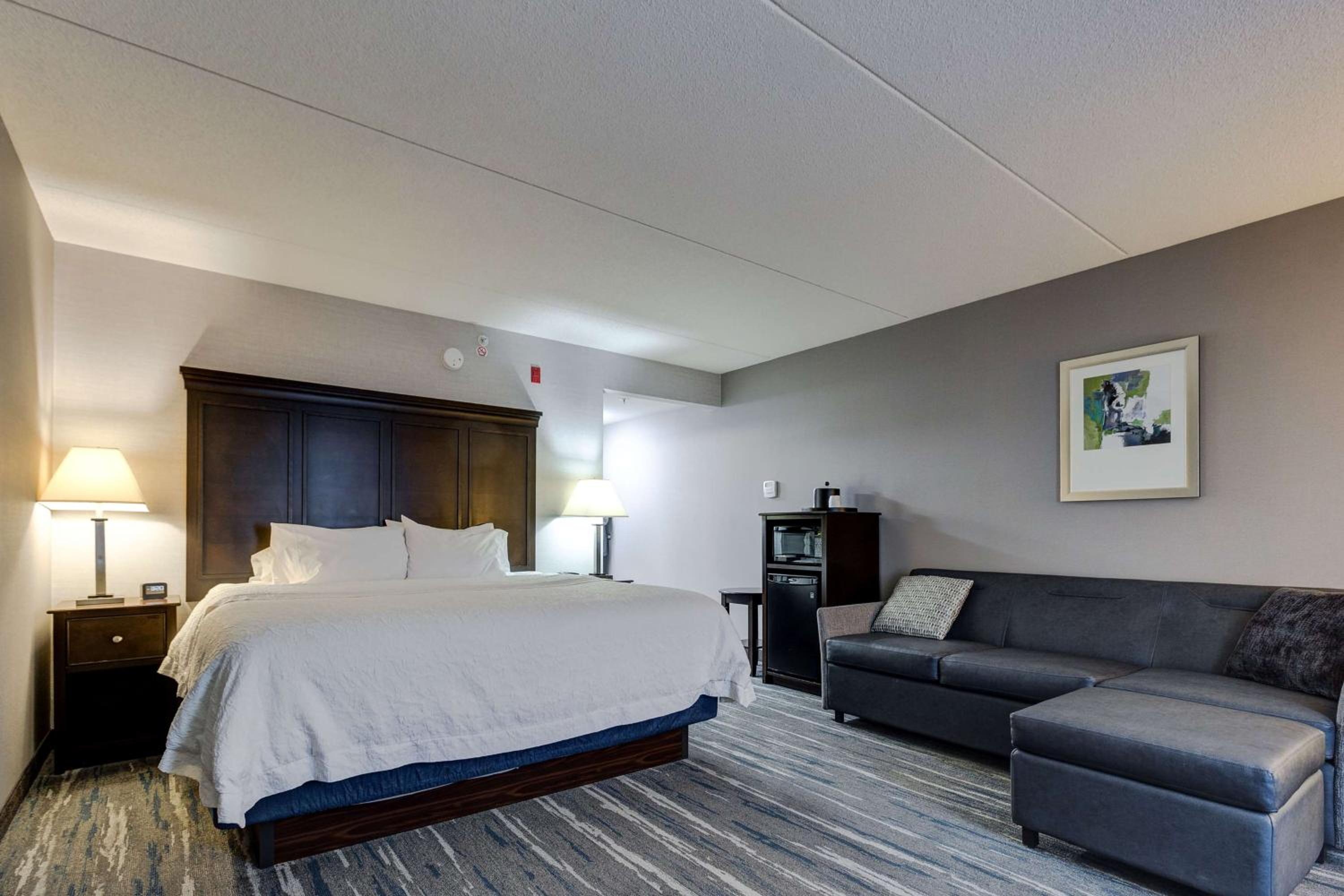 Brantford Vacations - Hampton Inn  Suites by Hilton Brantford - Property Image 14