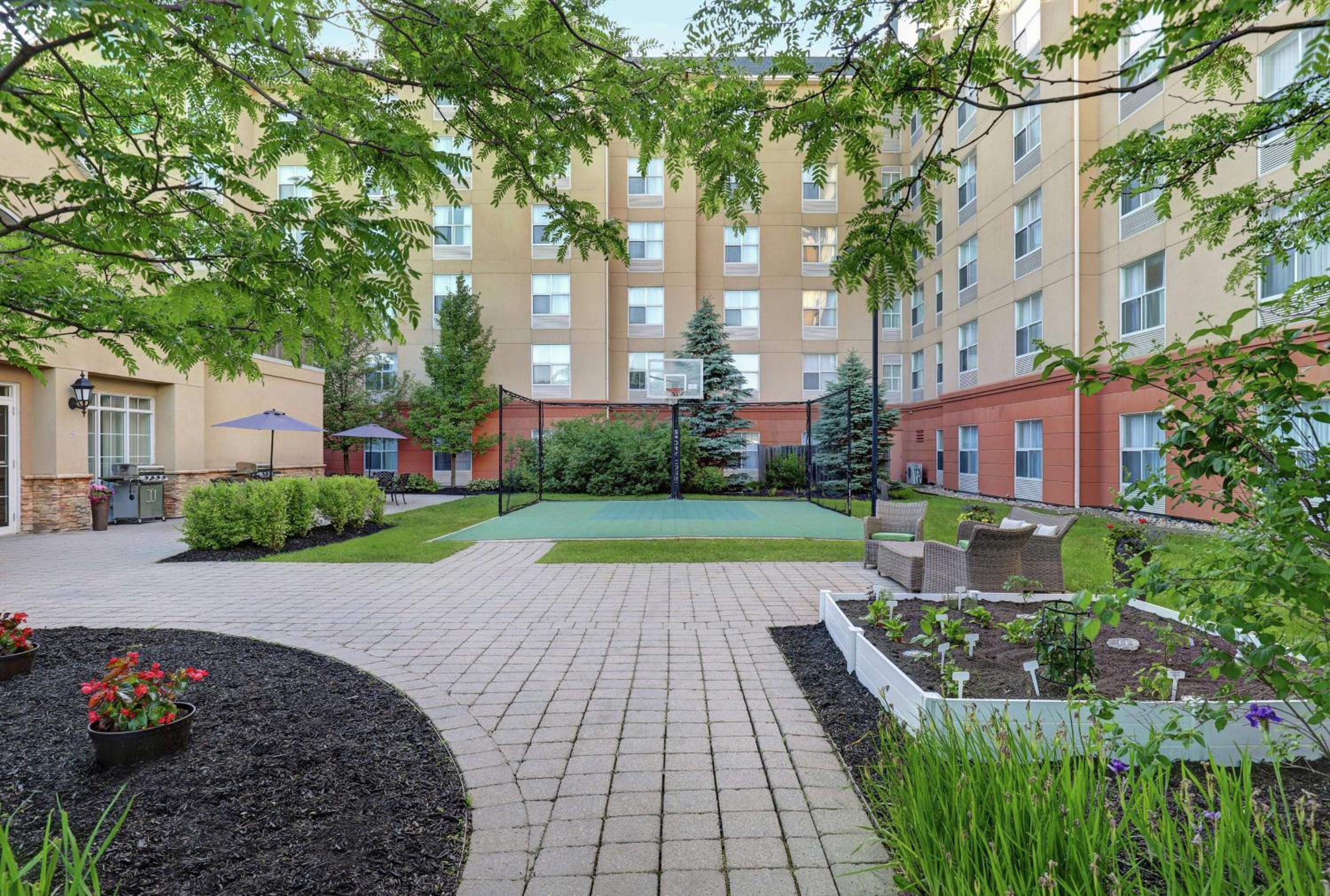 Cambridge Vacations - Homewood Suites by Hilton Cambridge-Waterloo, Ontario - Property Image 6