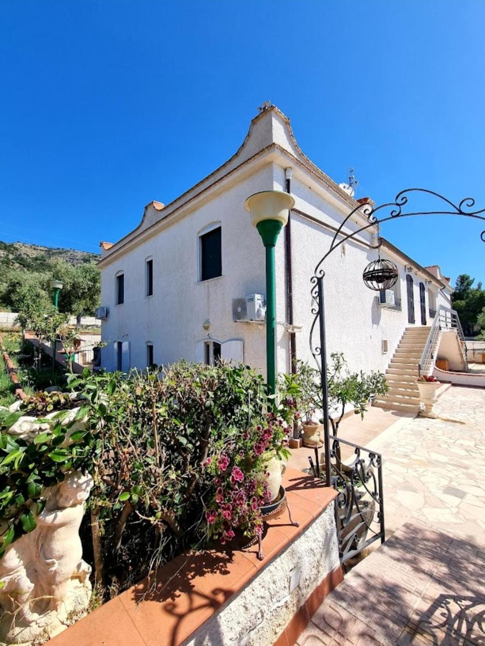 Hotel Villa Gargano-Manfredi Homes&Villas - Image 1
