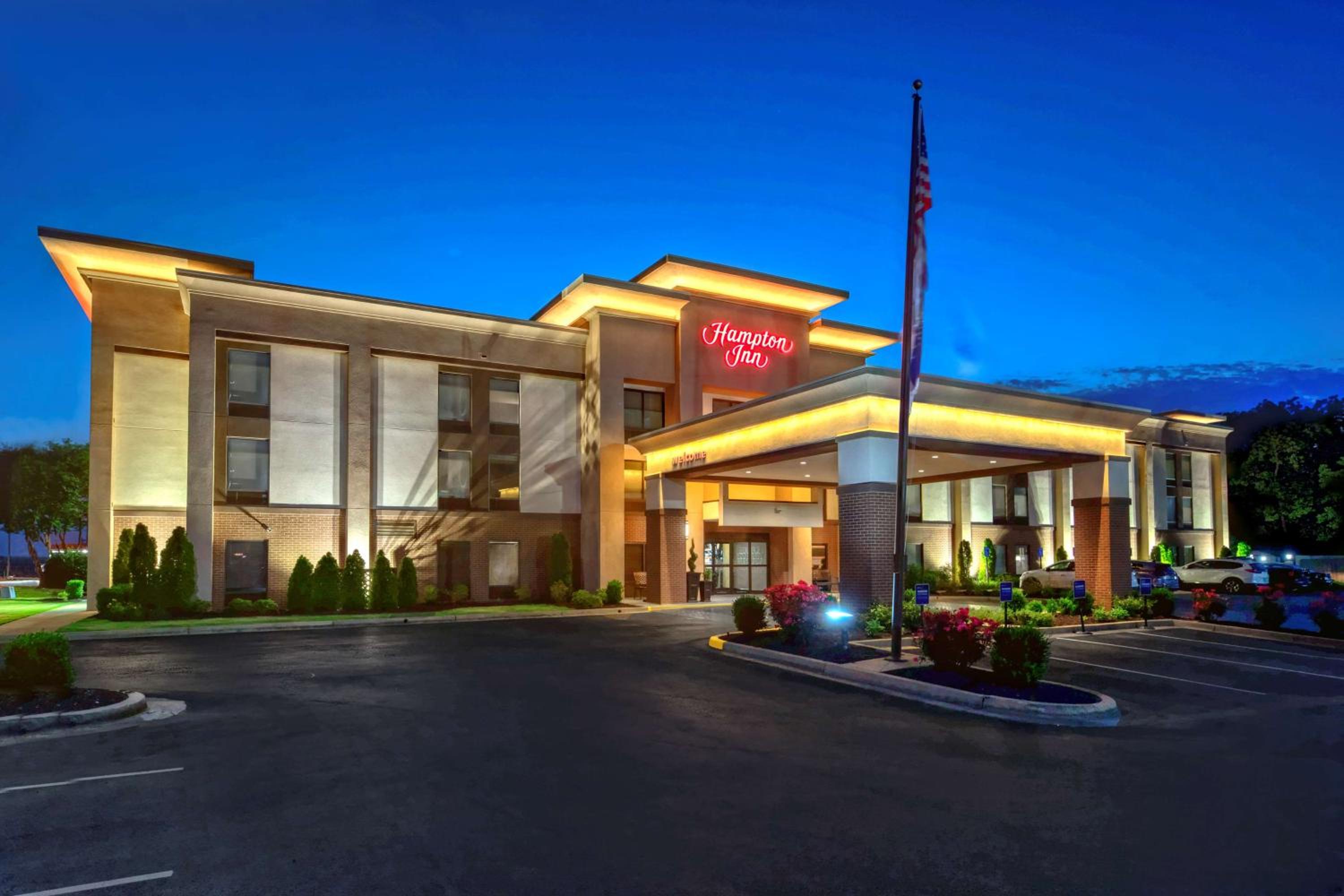 Batesville Vacations - Hampton Inn Batesville - Property Image 1