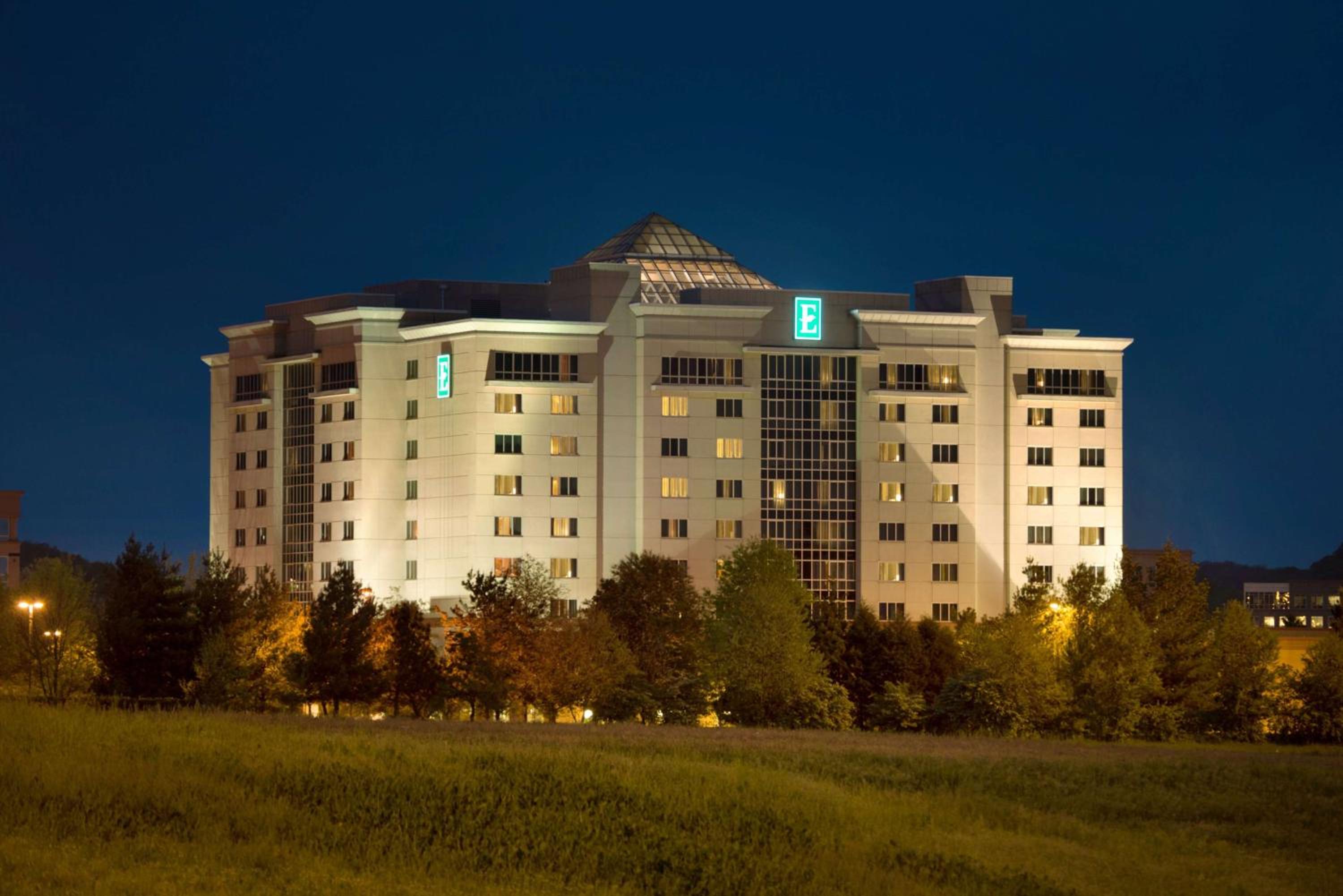 Hotel Embassy Suites by Hilton Nashville South Cool Springs - Image 1