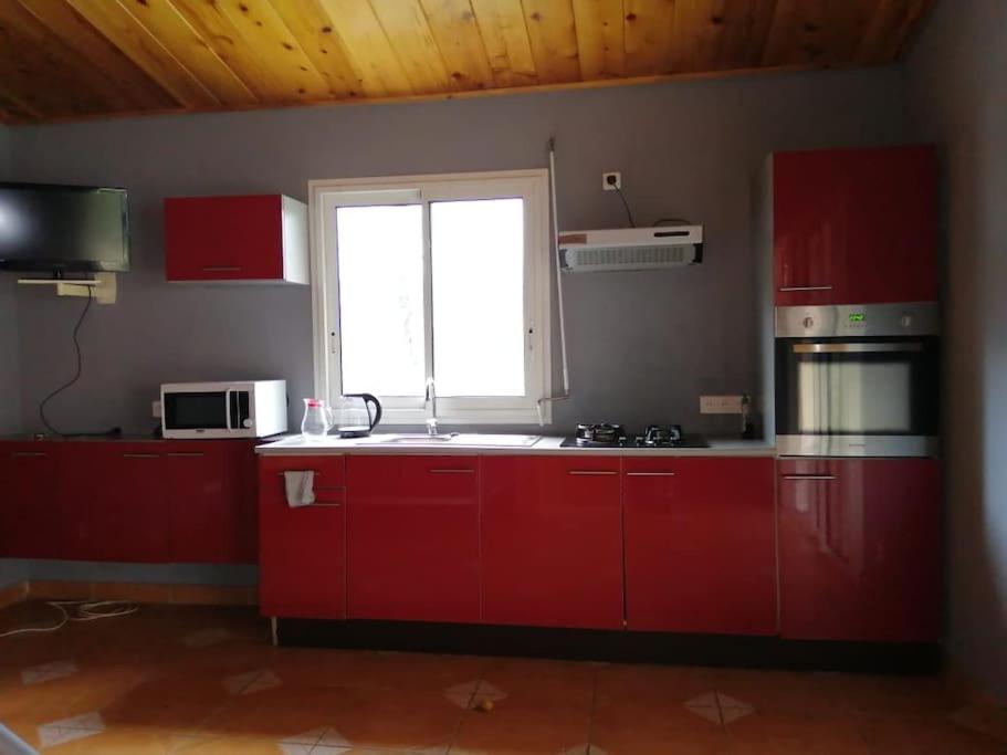 LE MACADAMIA view 2