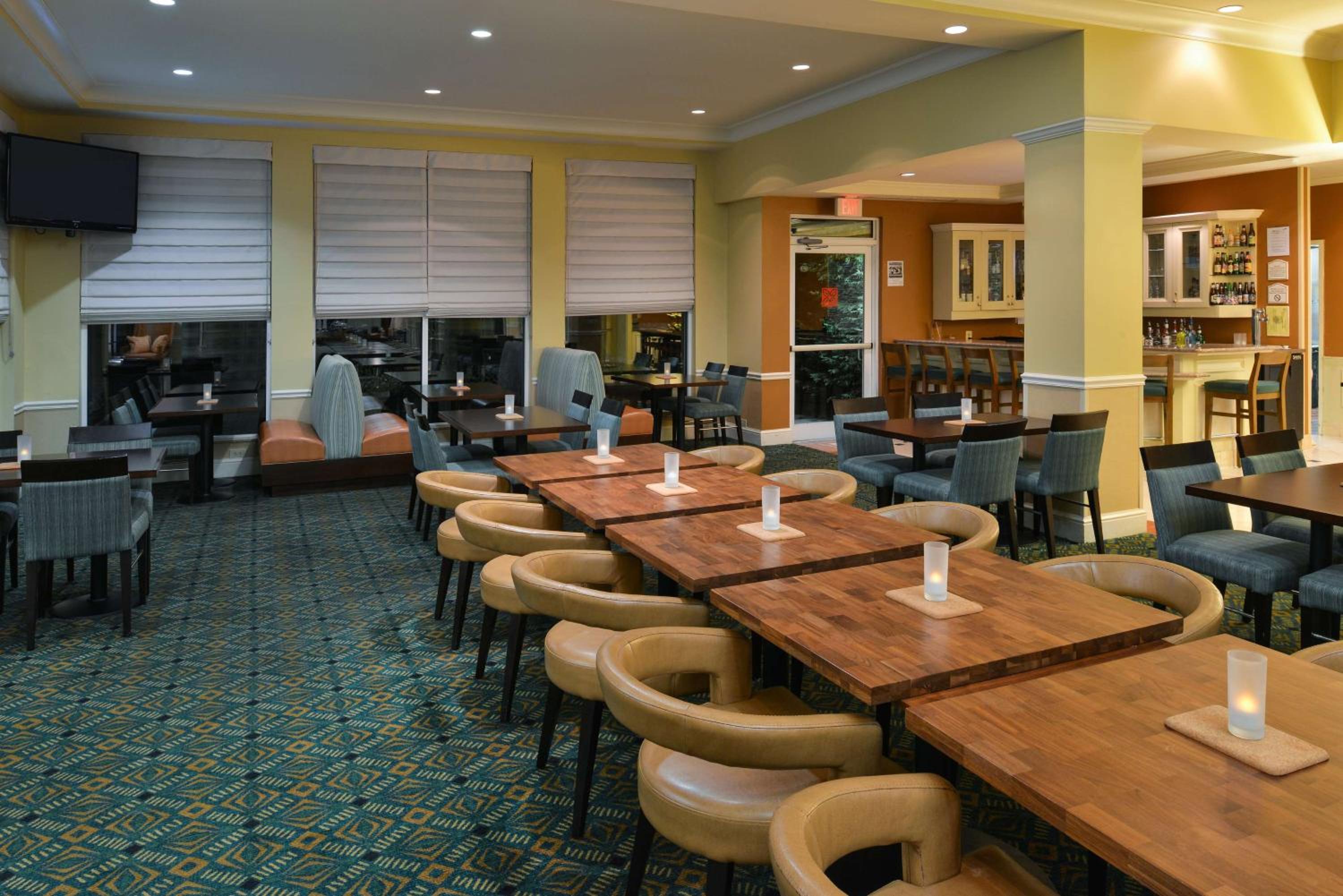 Columbia Vacations - Hilton Garden Inn Columbia - Property Image 9