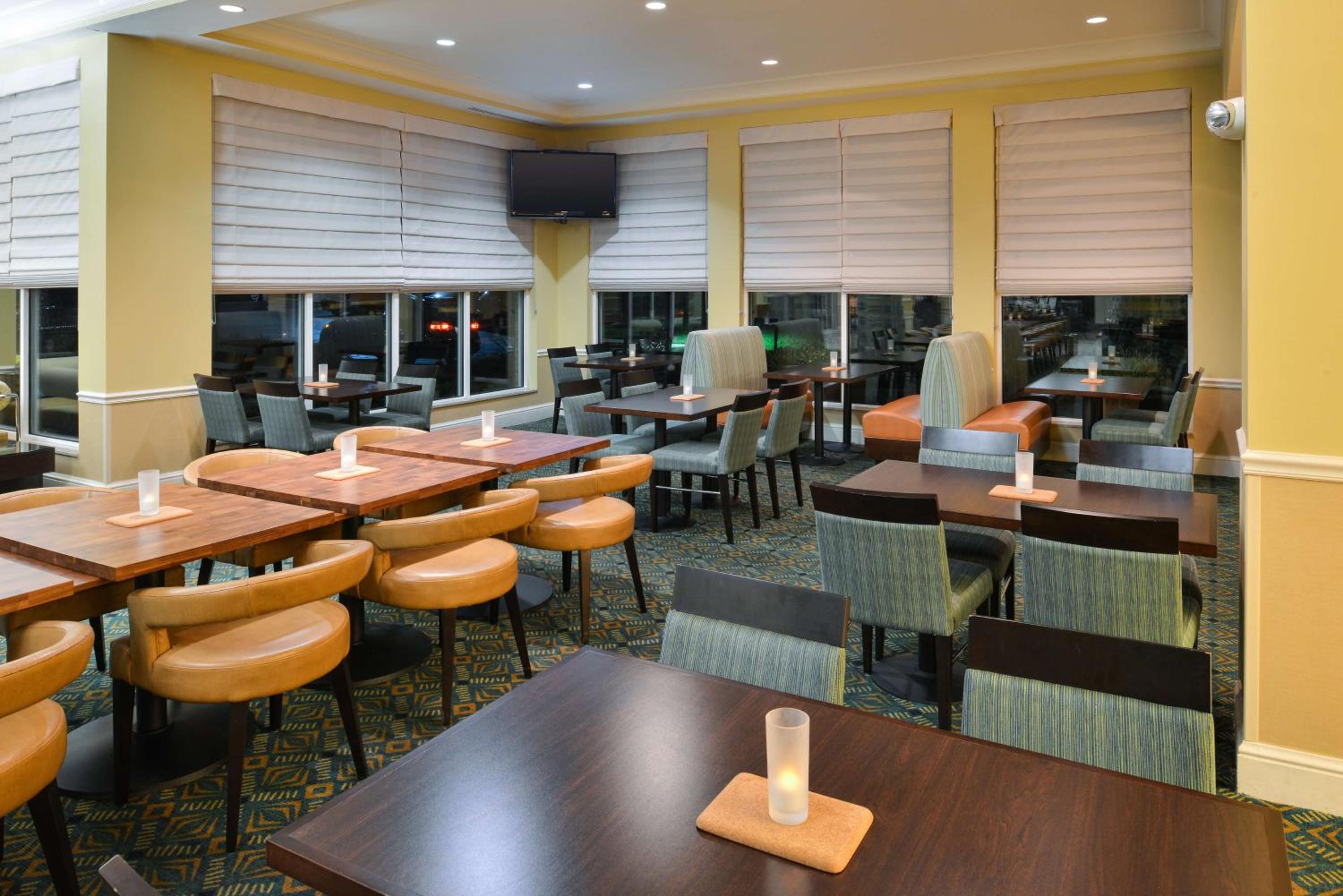 Columbia Vacations - Hilton Garden Inn Columbia - Property Image 1