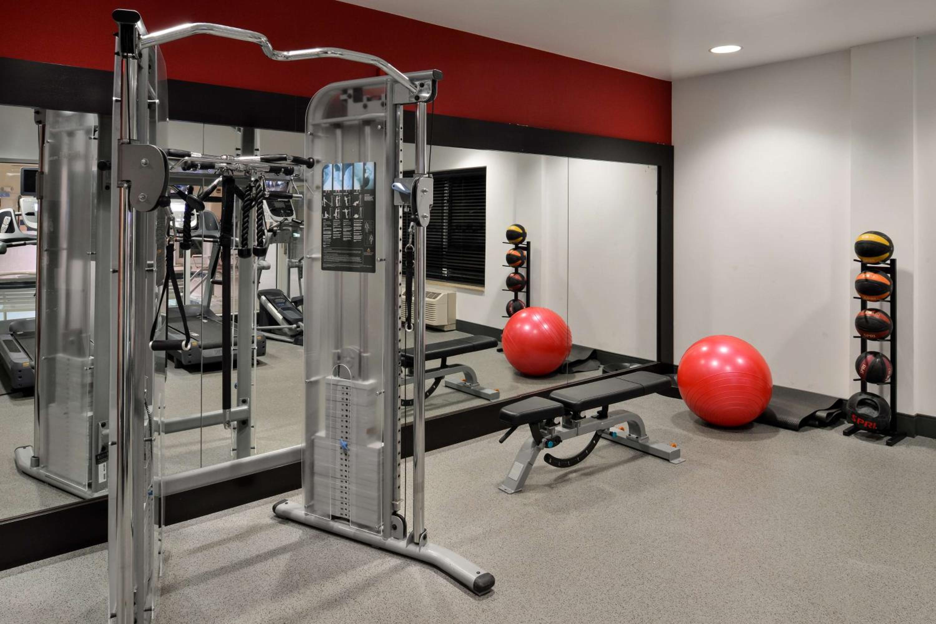 Columbia Vacations - Hilton Garden Inn Columbia - Property Image 14