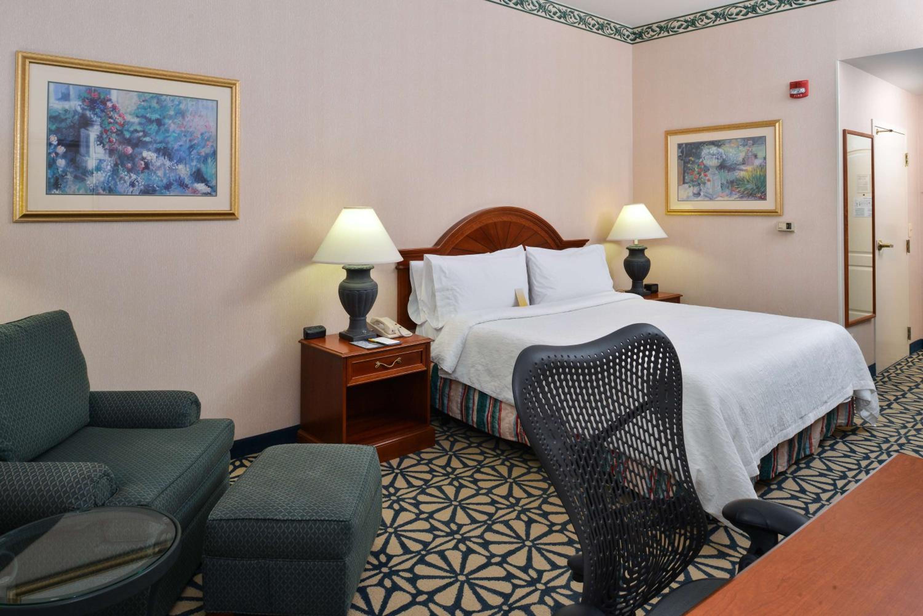 Columbia Vacations - Hilton Garden Inn Columbia - Property Image 20
