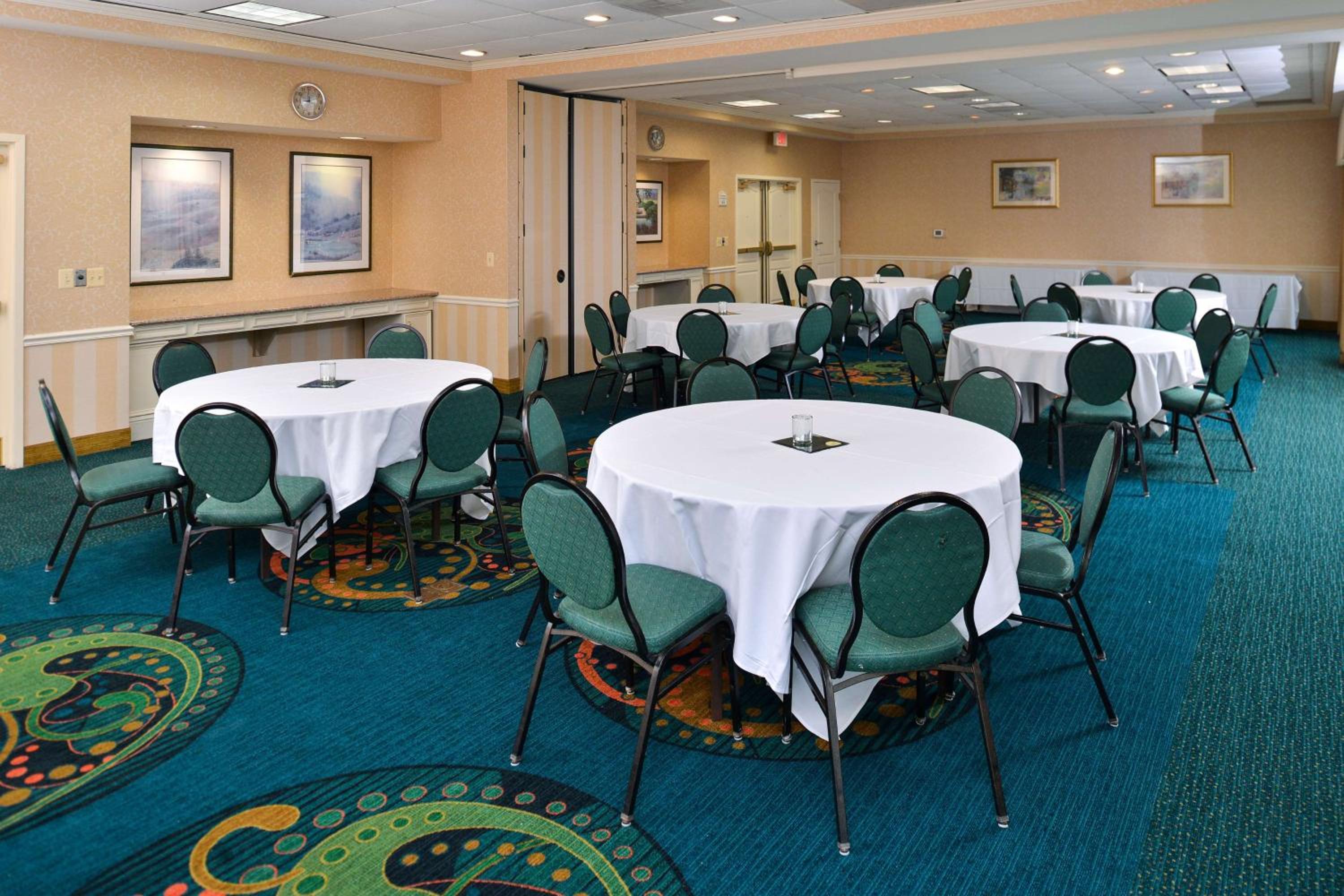 Columbia Vacations - Hilton Garden Inn Columbia - Property Image 36