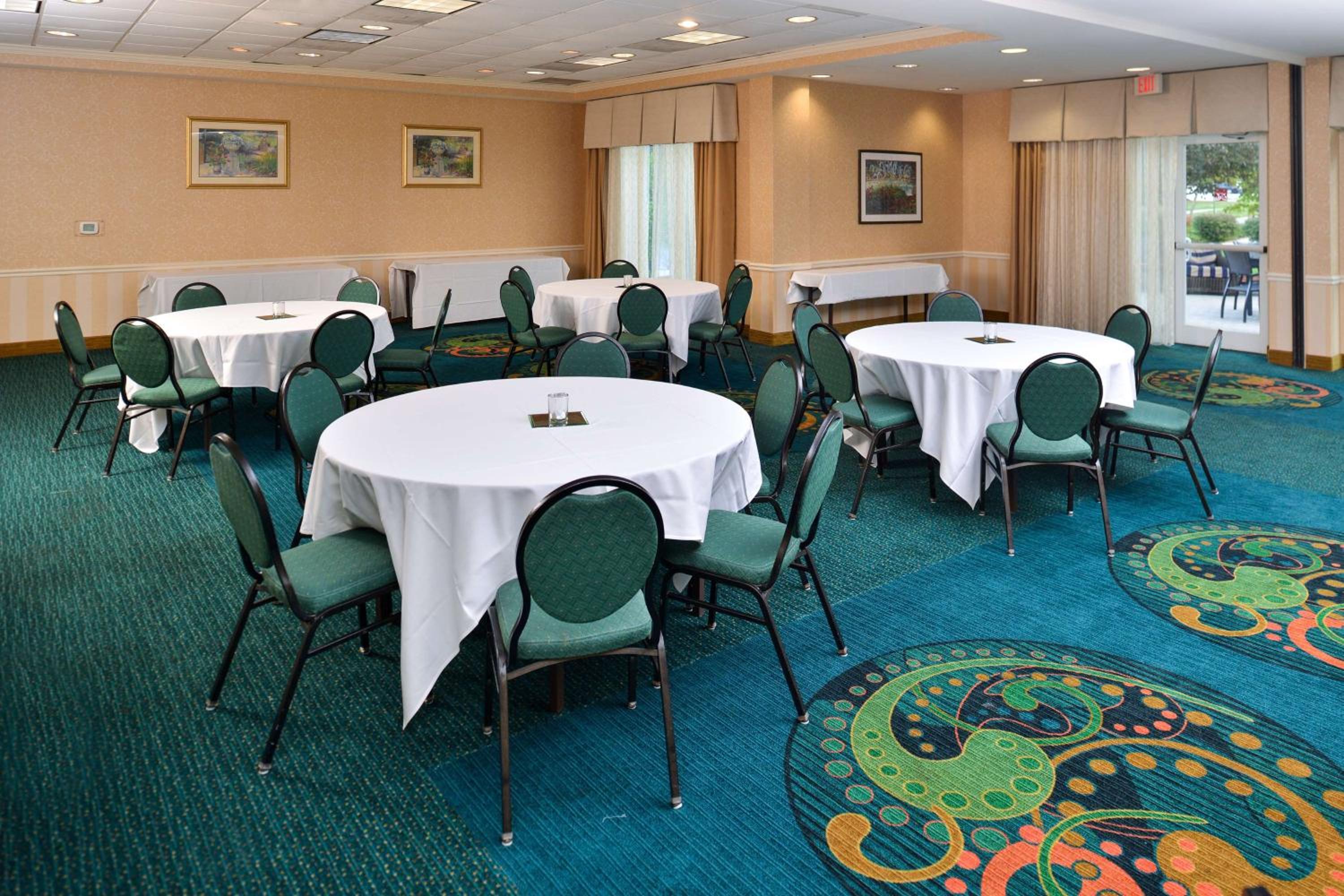 Columbia Vacations - Hilton Garden Inn Columbia - Property Image 32