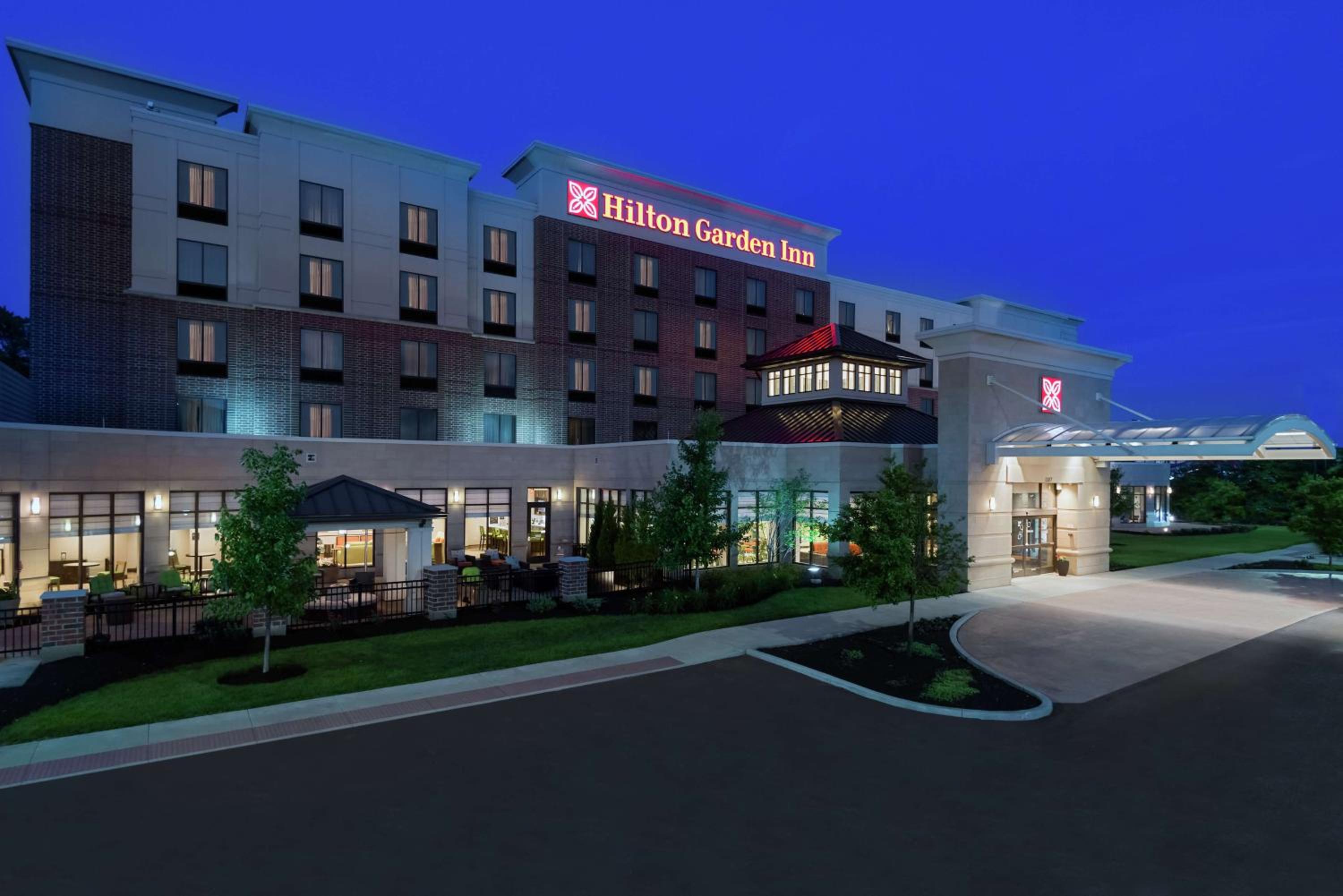 Hotel Hilton Garden Inn Akron - Image 1