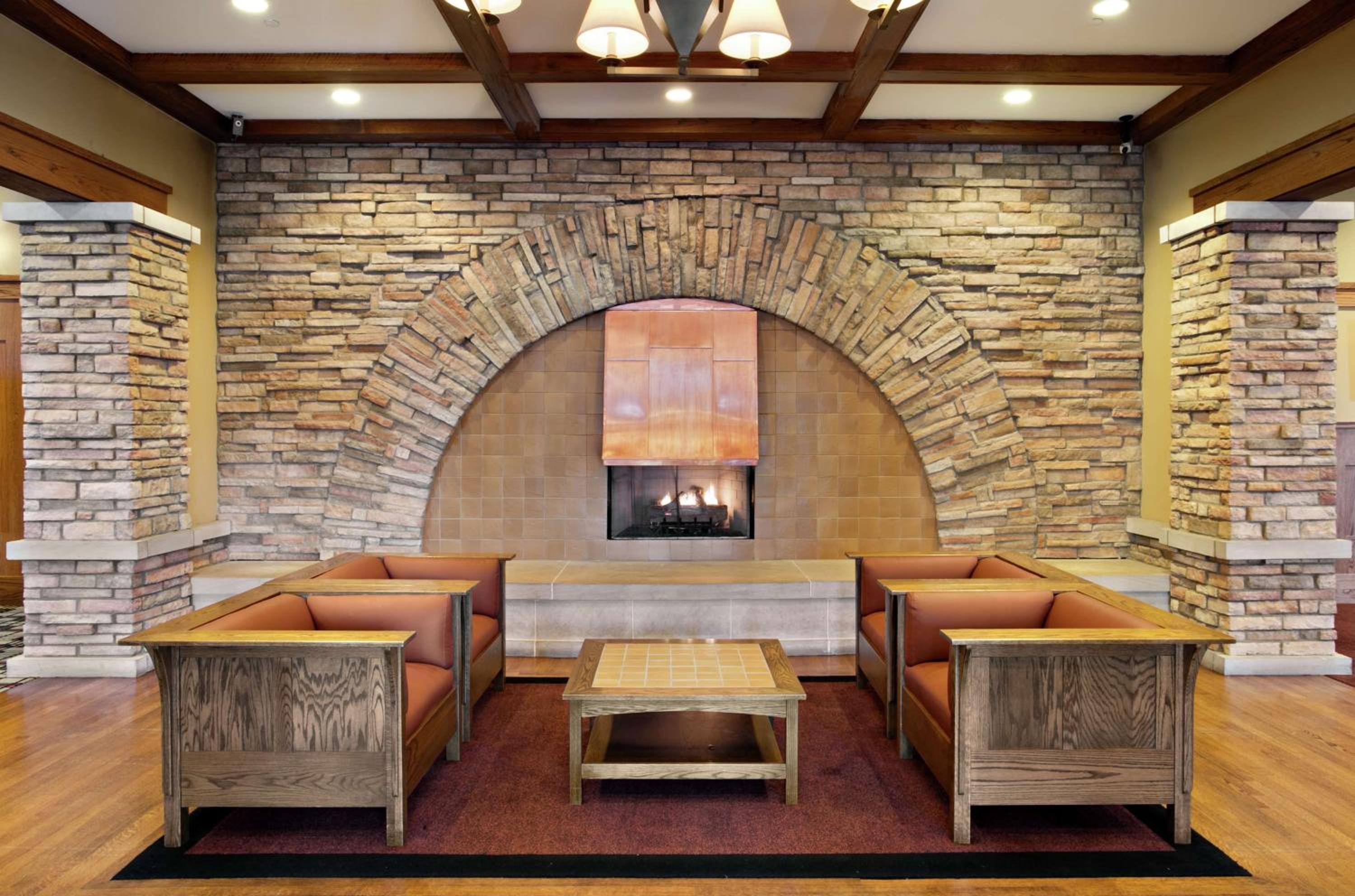 DoubleTree by Hilton Libertyville-Mundelein - Property Image 26