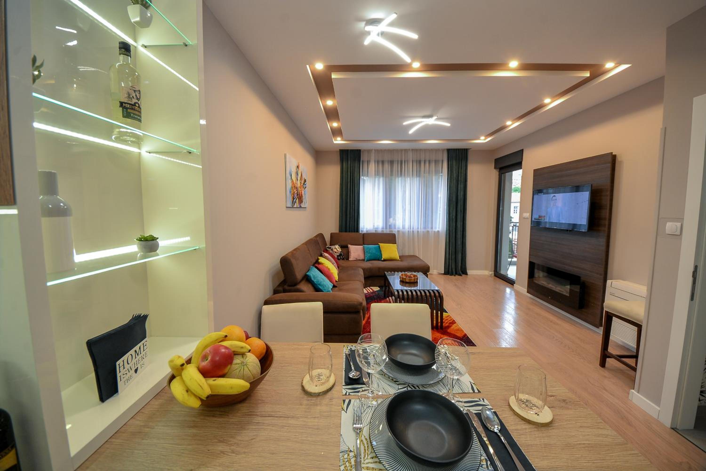 Pine 1 apartment in the center