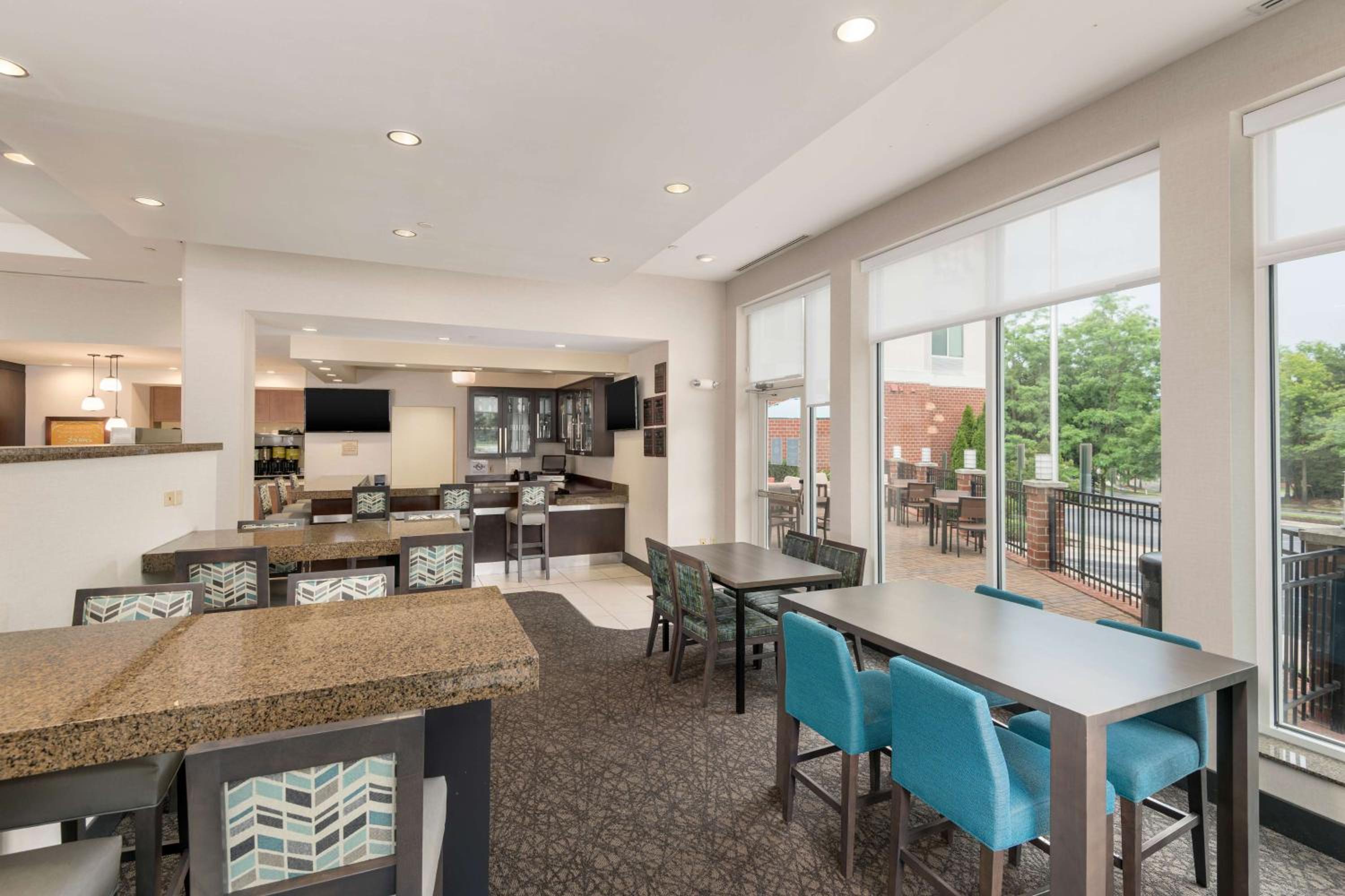 Hilton Garden Inn Silver Spring White Oak - Property Image 24
