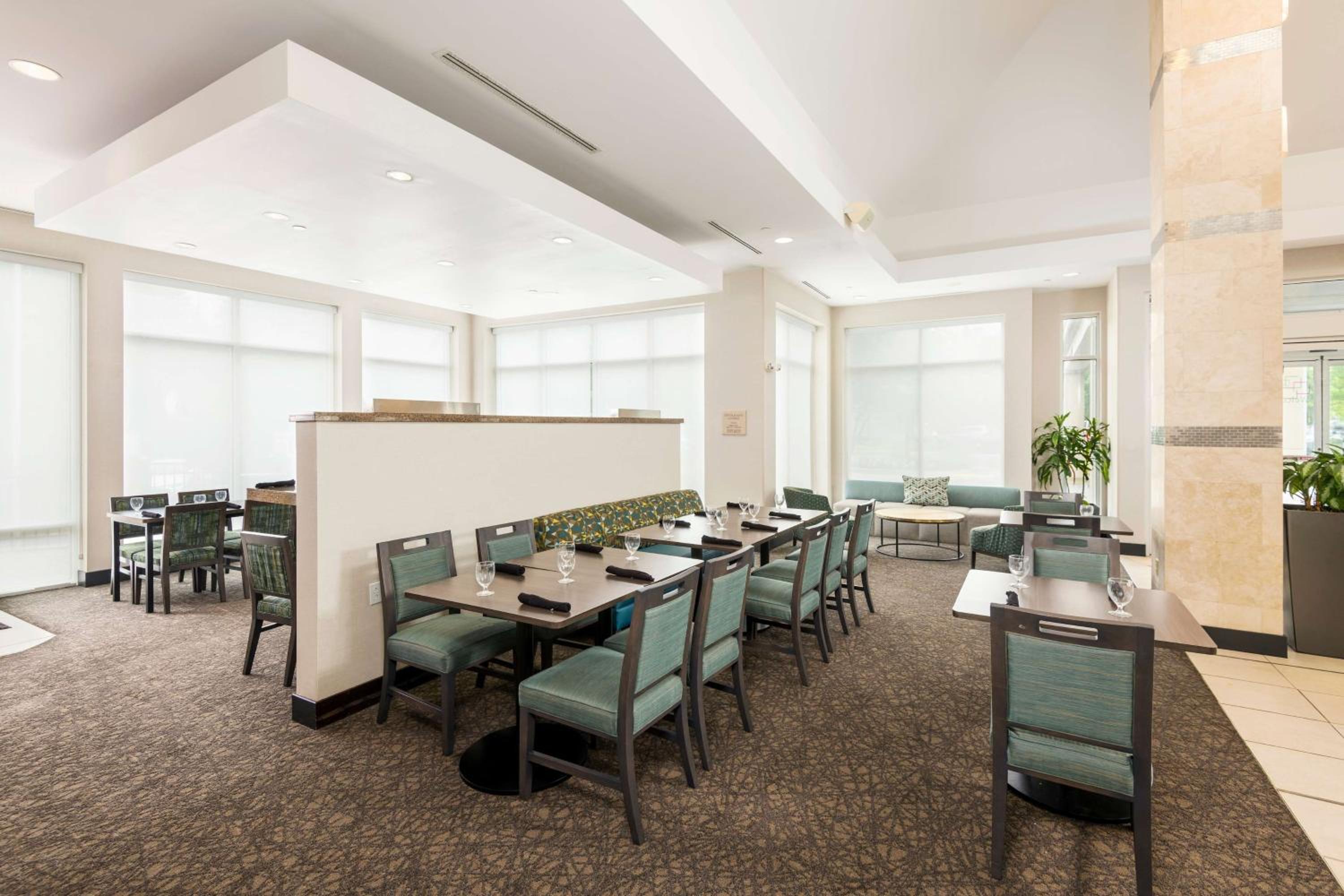 Hilton Garden Inn Silver Spring White Oak - Property Image 30