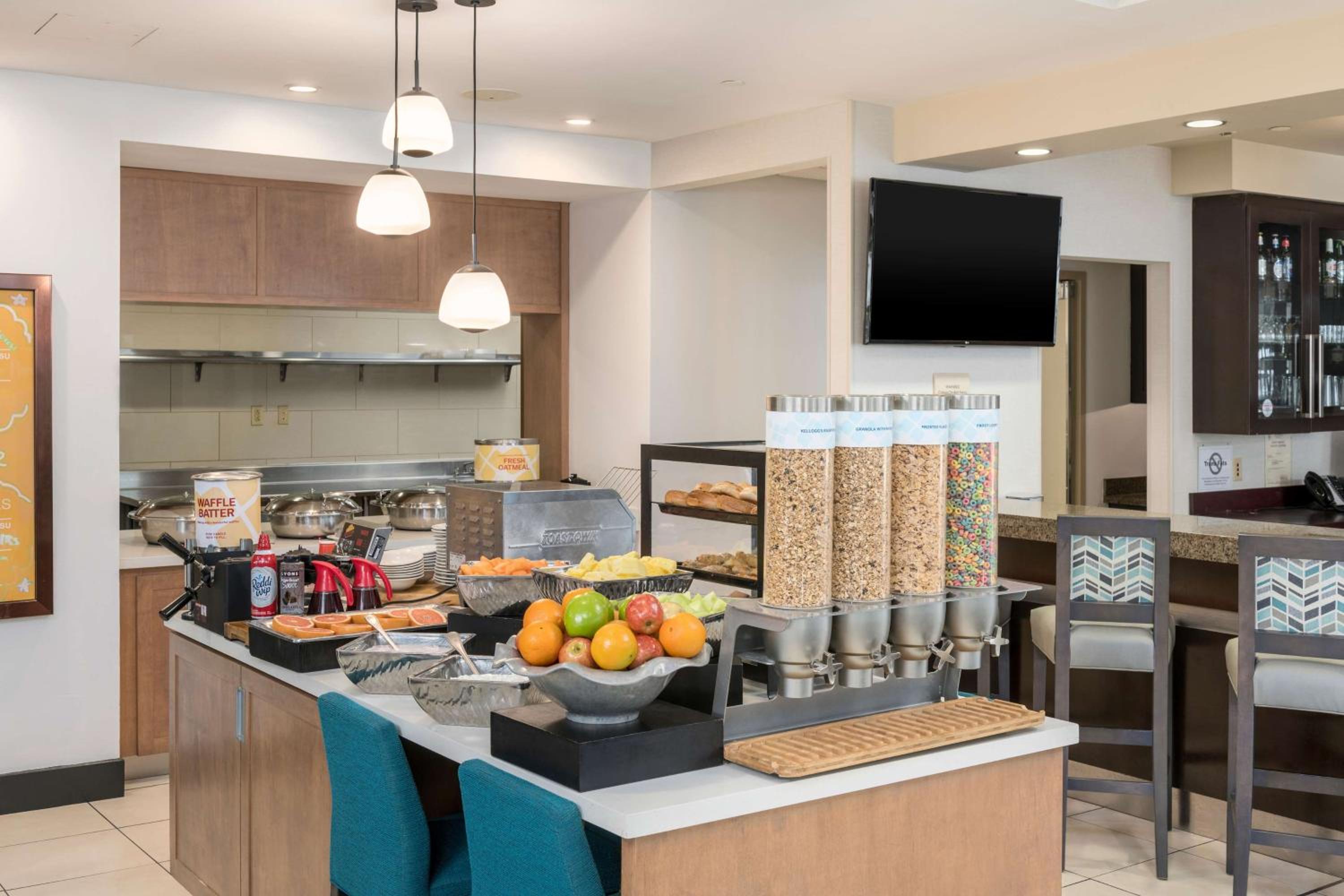 Hilton Garden Inn Silver Spring White Oak - Property Image 34