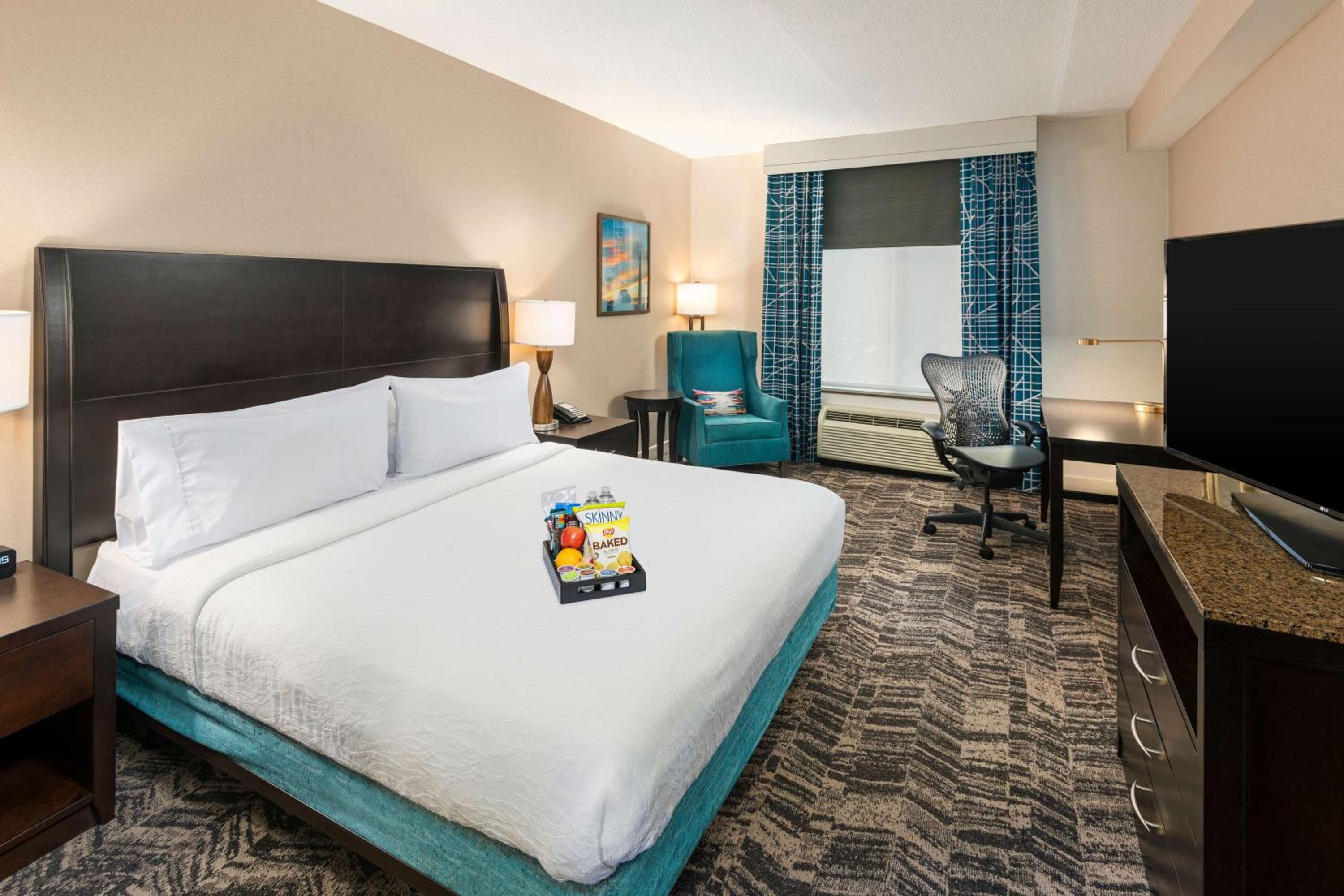 Hilton Garden Inn Silver Spring White Oak - Property Image 9