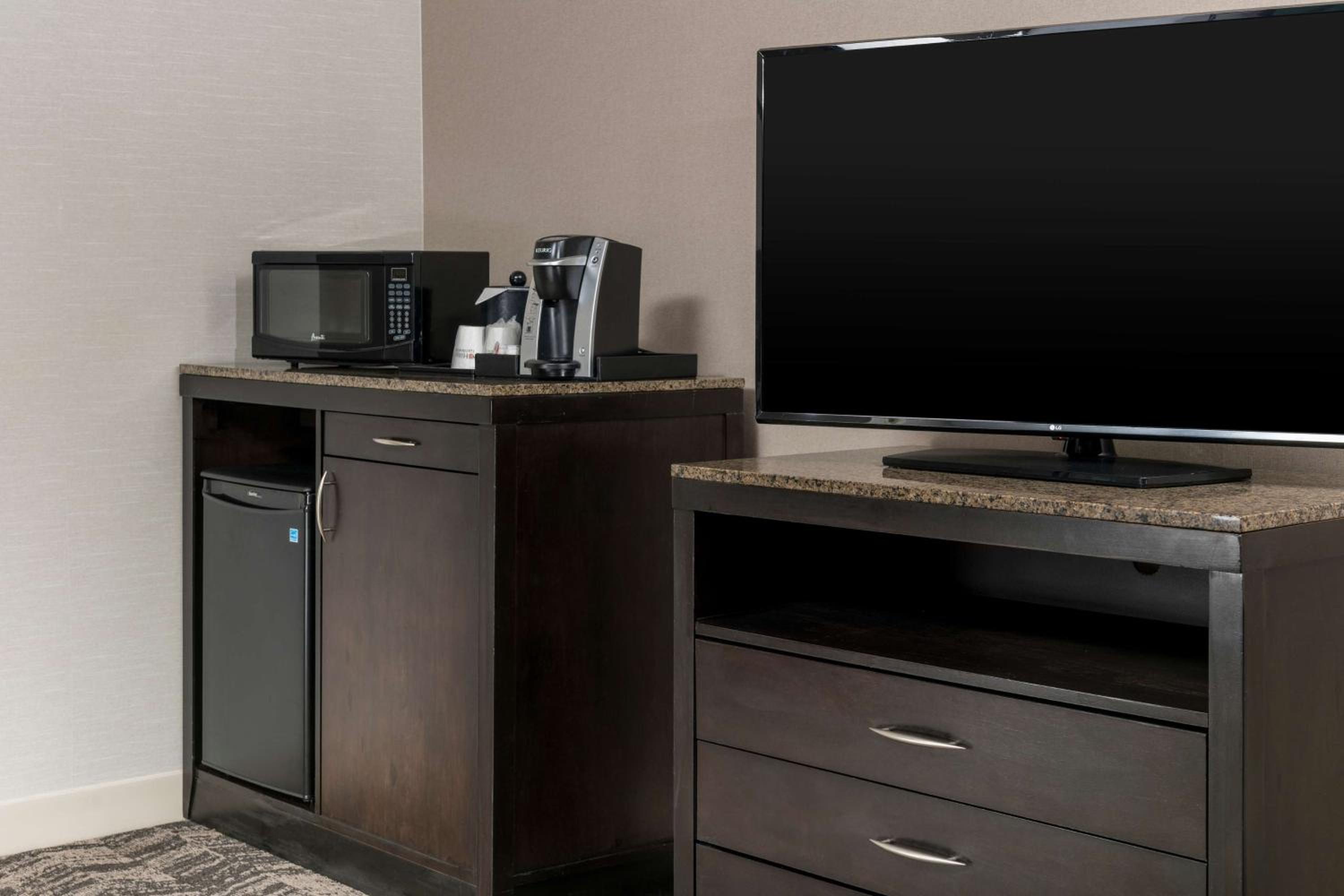 Hilton Garden Inn Silver Spring White Oak - Property Image 17