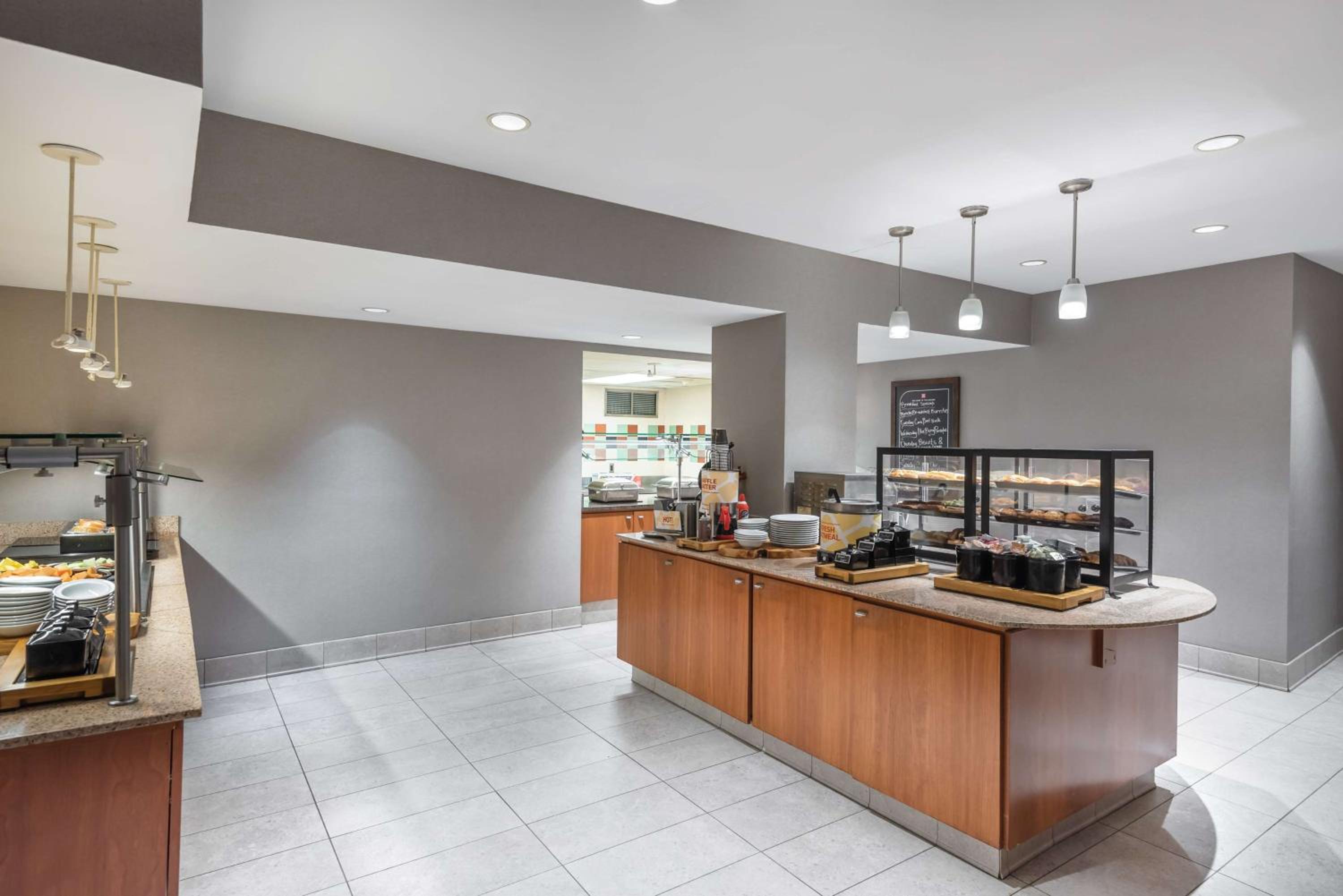 Hilton Garden Inn Tysons Corner - Property Image 19