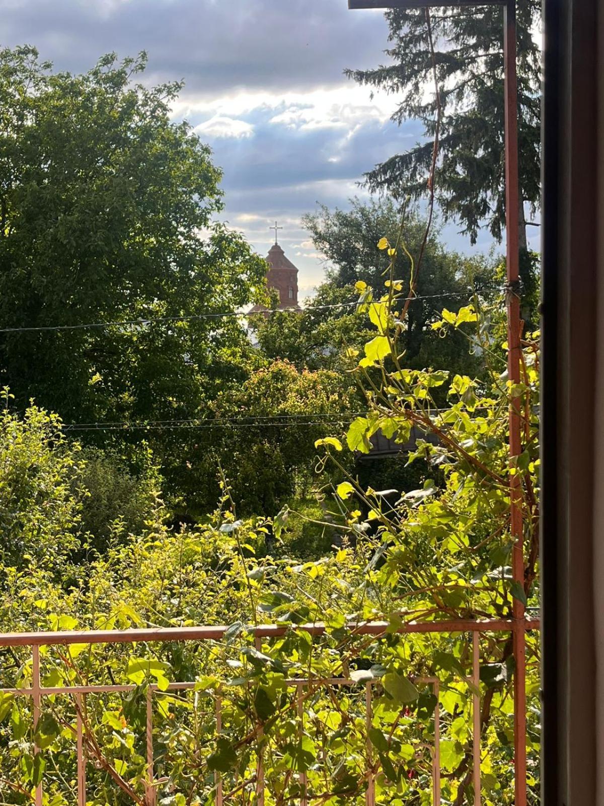 Papoyan Guest House