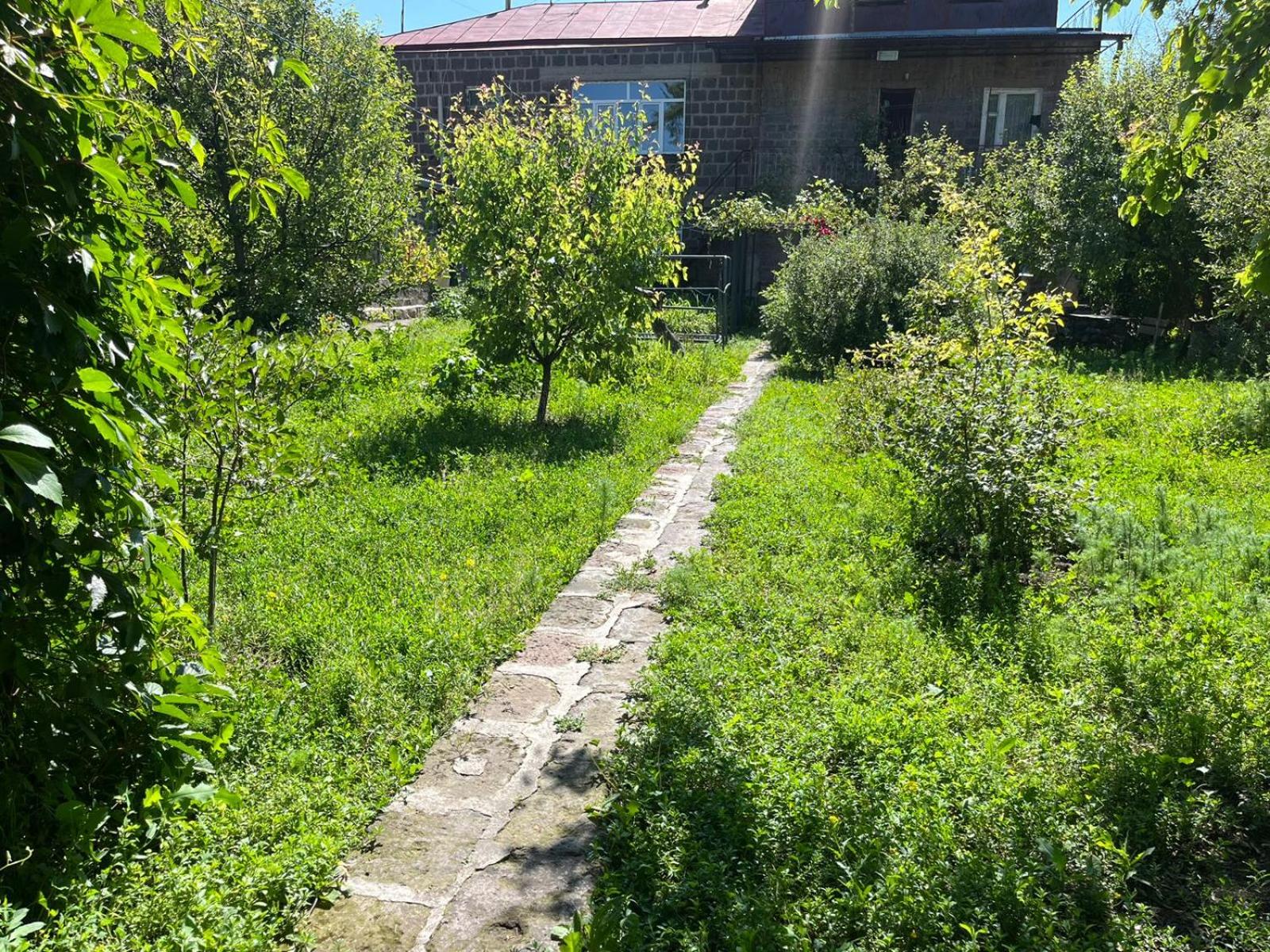 Papoyan Guest House