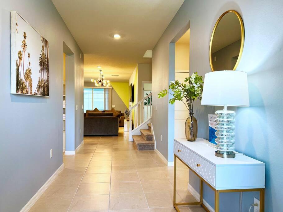 Beautiful Brand New 10 BR 8 Bath Pool Villa-3500LD view 3