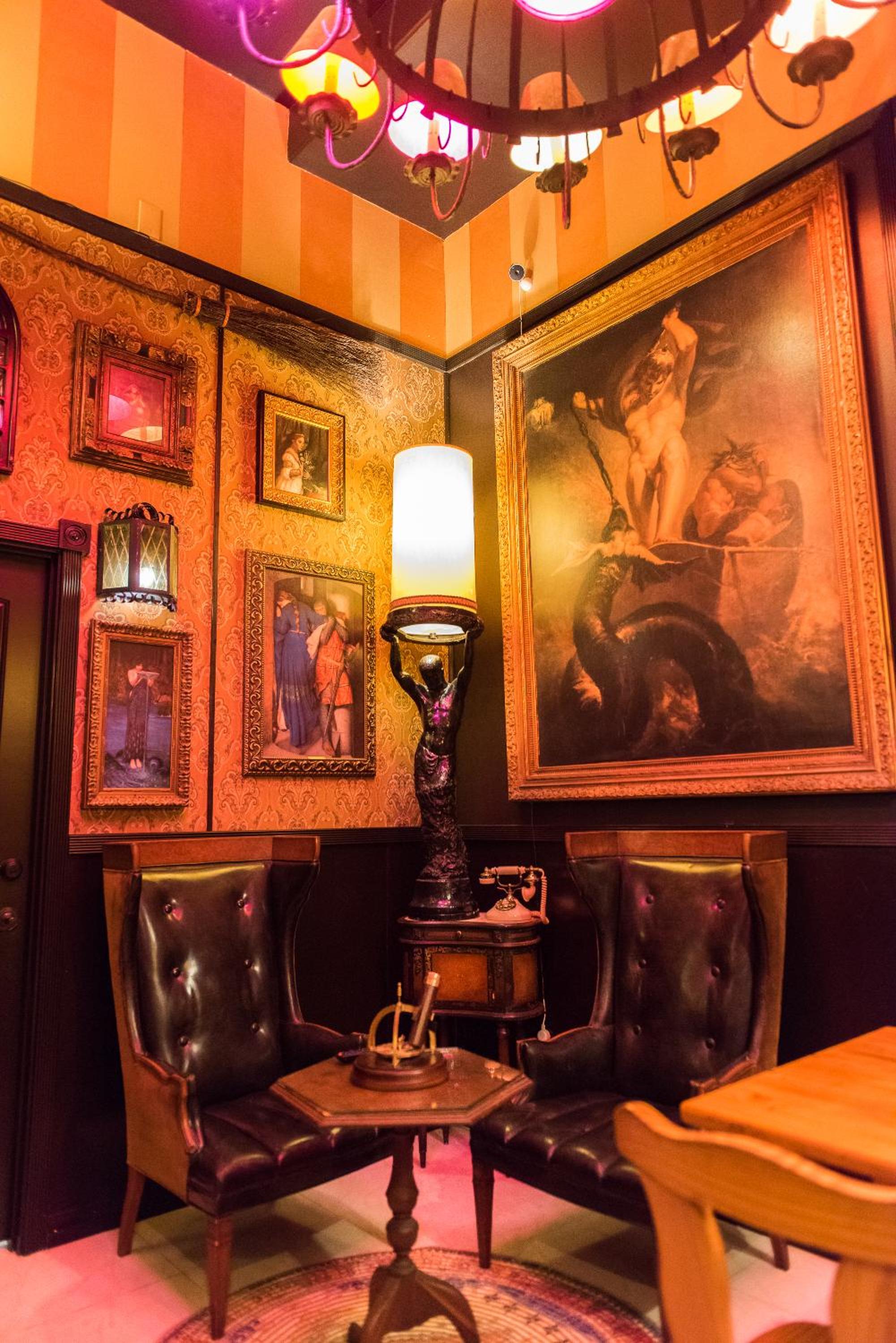 lounge
