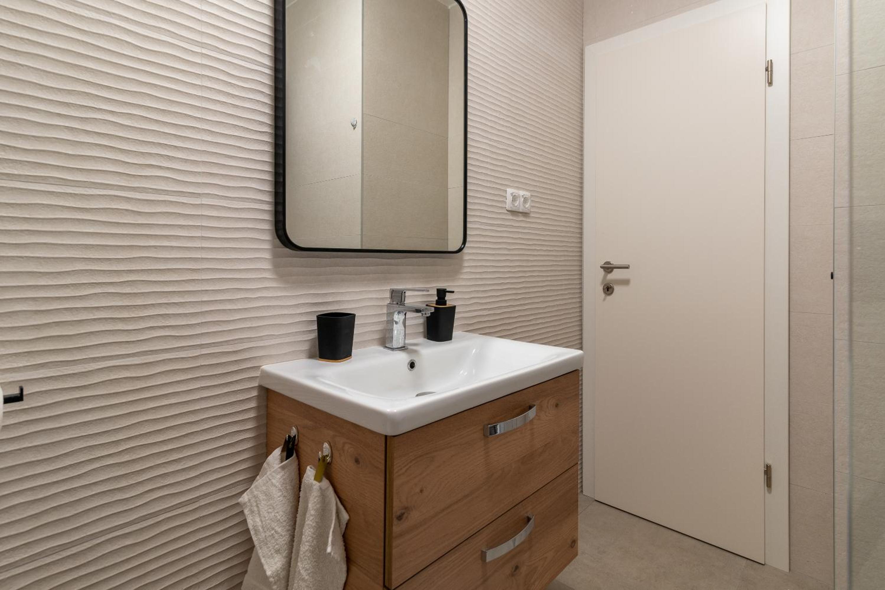 Kamarin Apartment