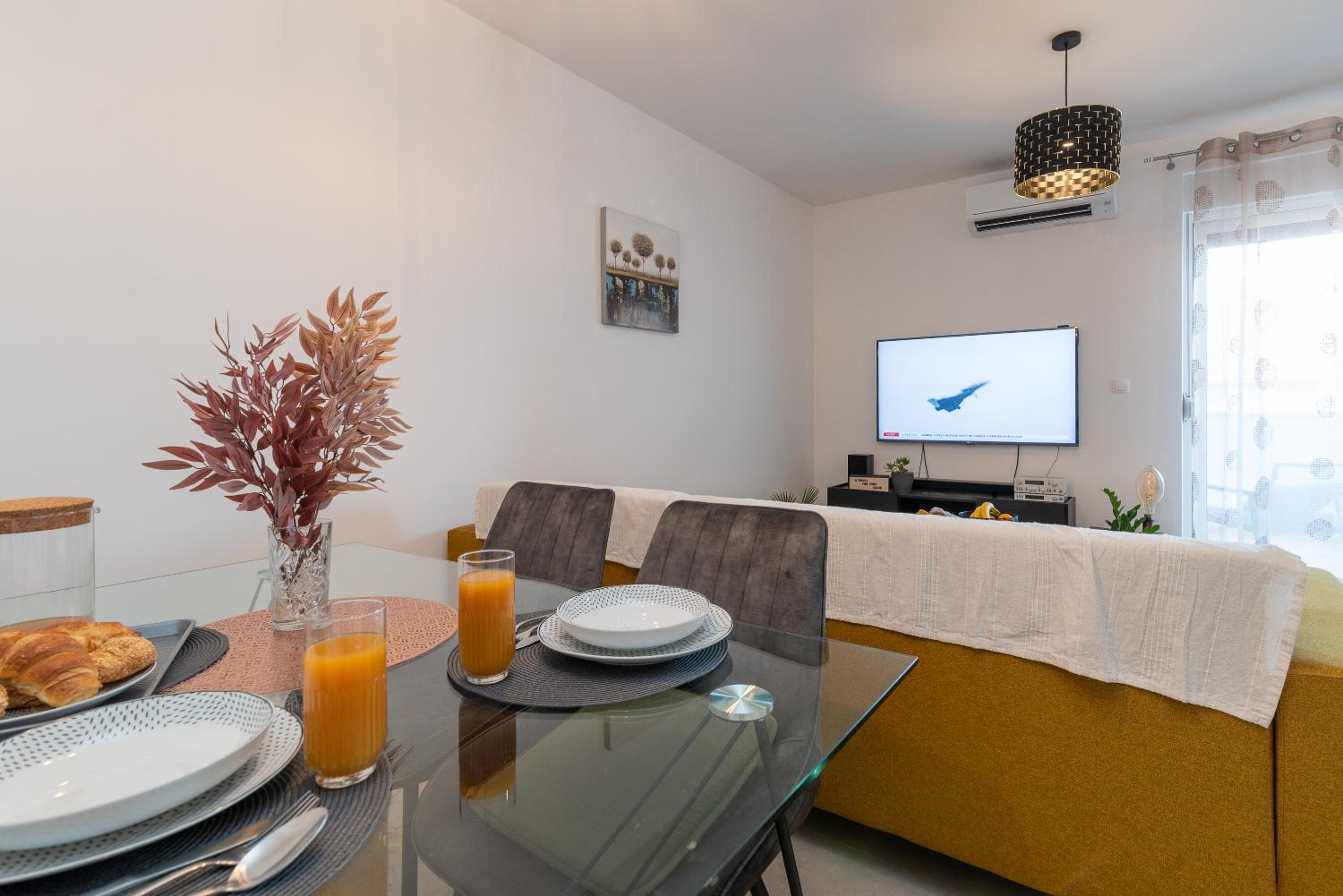 Kamarin Apartment