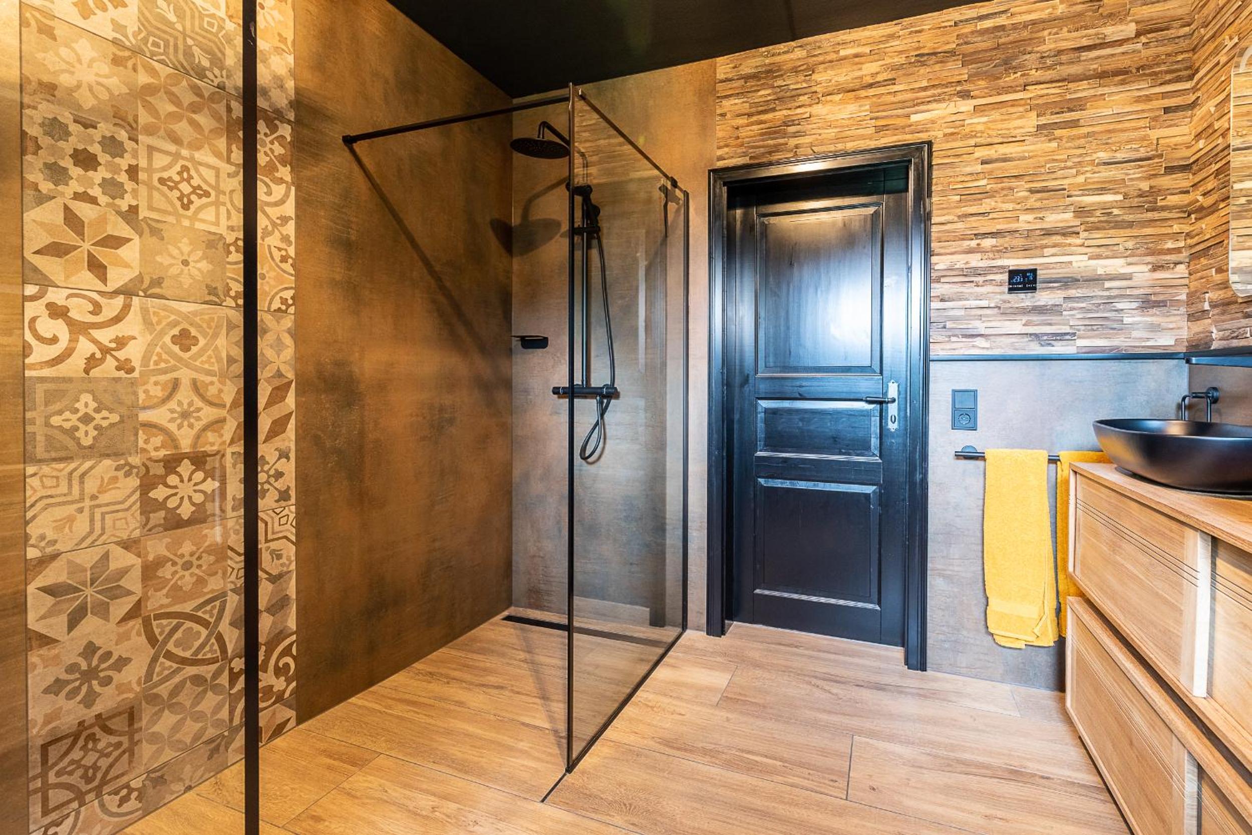 Einzigartige Traumwohnung mit Whirlpool & Sauna bietet Luxus und Erholung