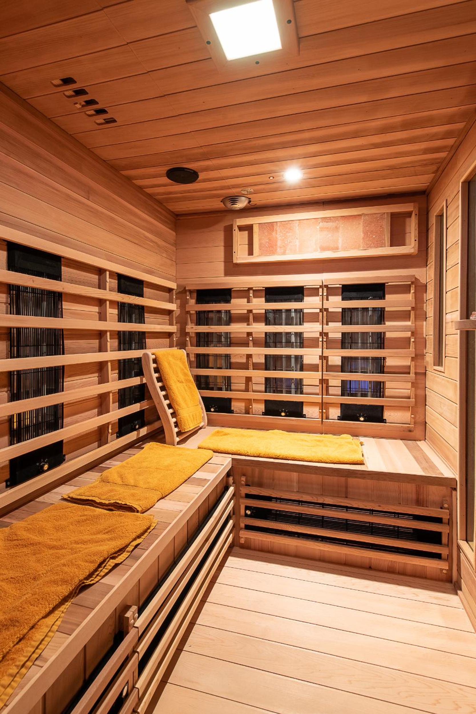 Einzigartige Traumwohnung mit Whirlpool & Sauna bietet Luxus und Erholung