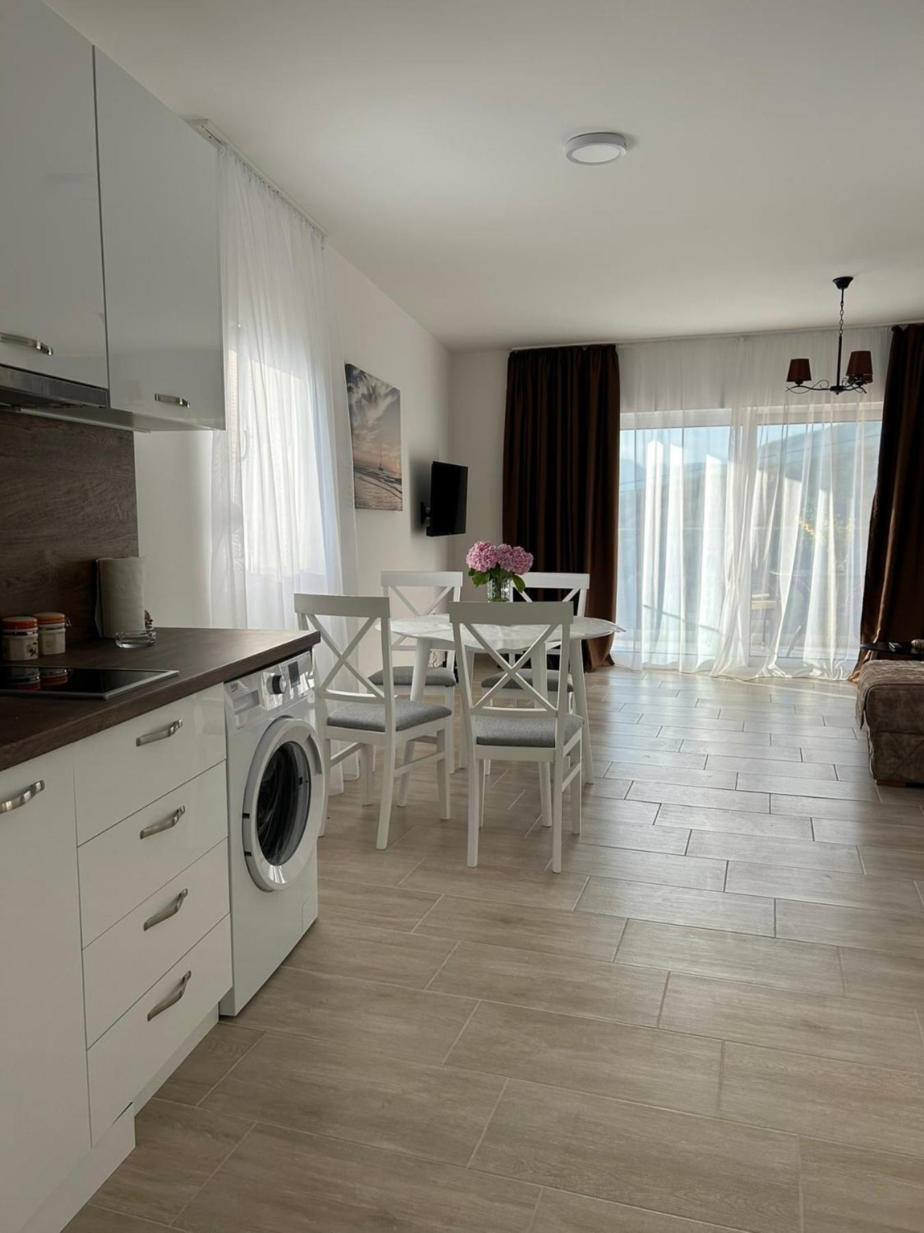 Aparmani Raj lux view 5