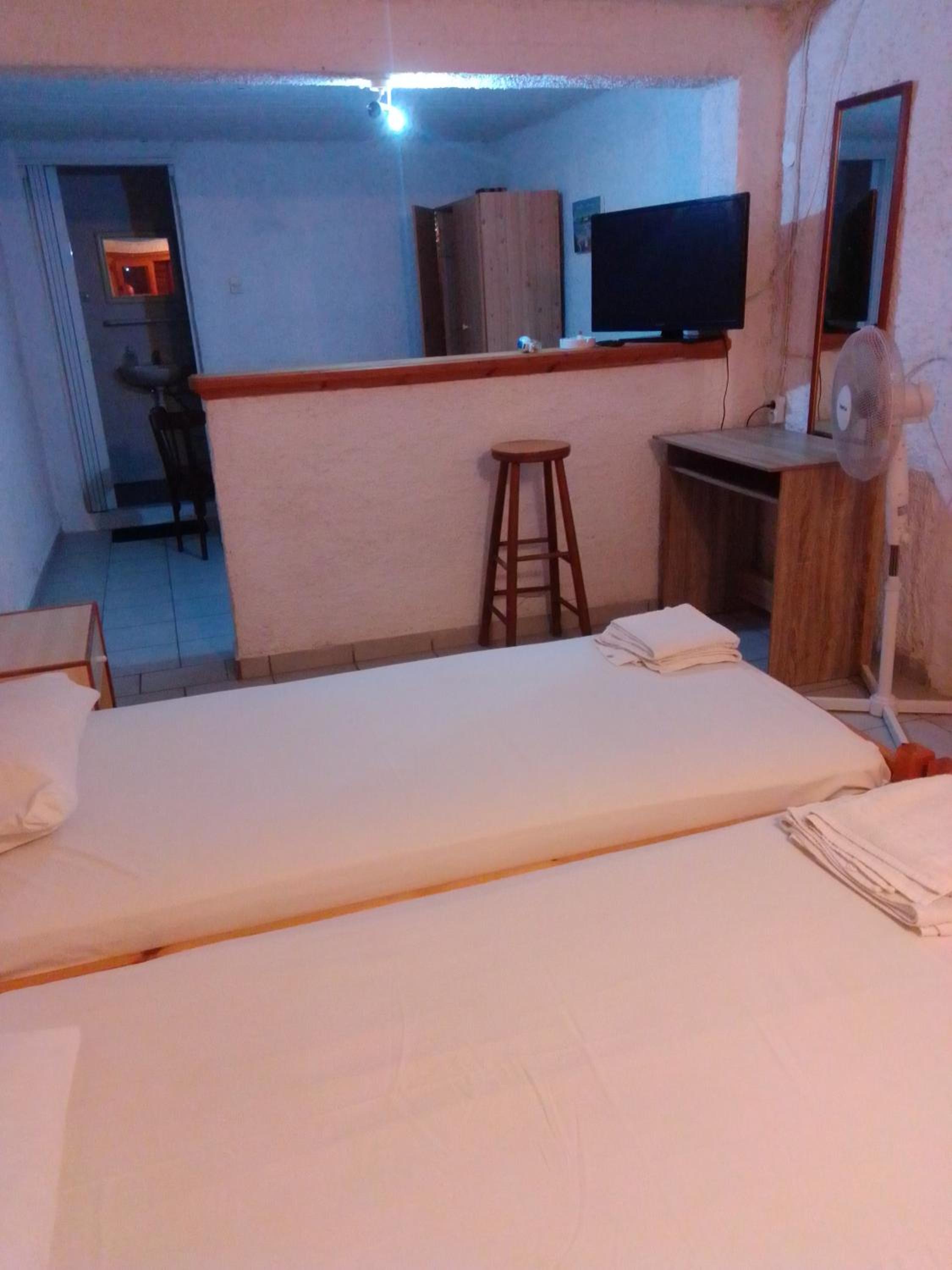 Photo 18