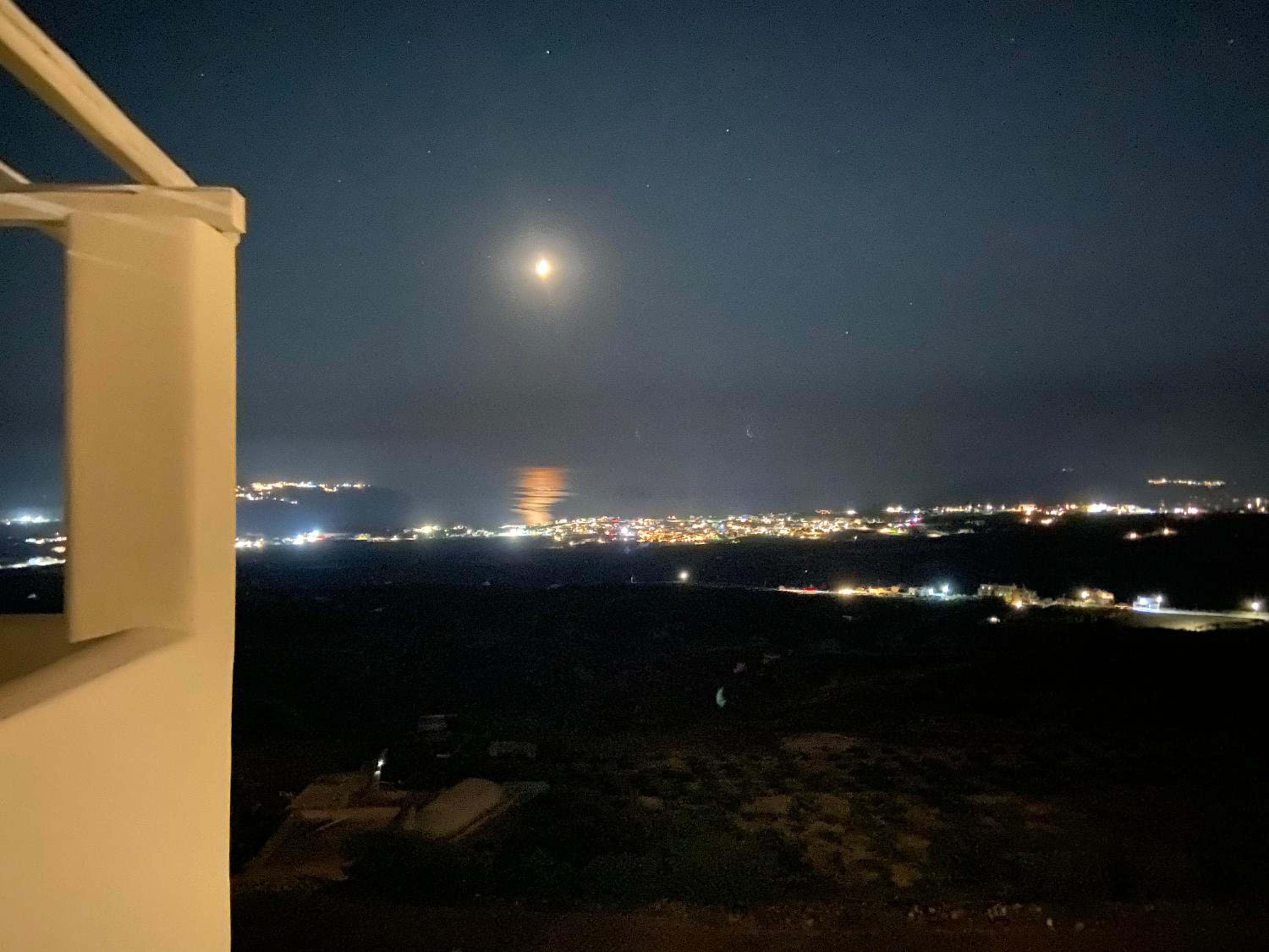 ENA suites Santorini