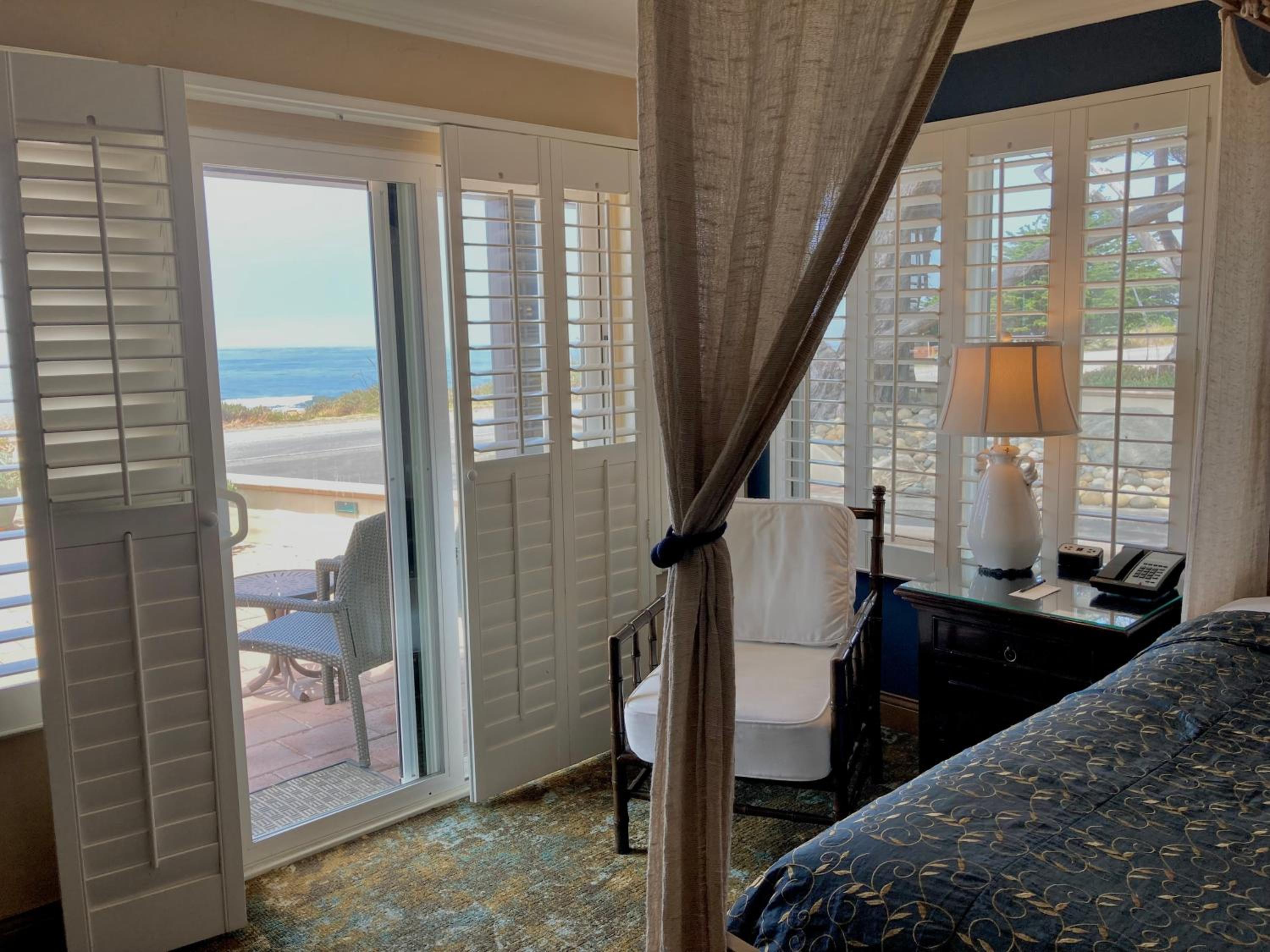 Blue Dolphin Inn