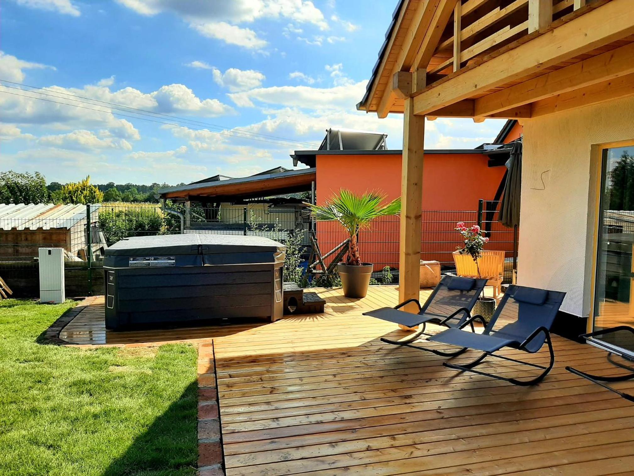 Landliebe, Ferienhaus, 3 Schlafzimmer mit Sauna und Outdoor Whirlpool