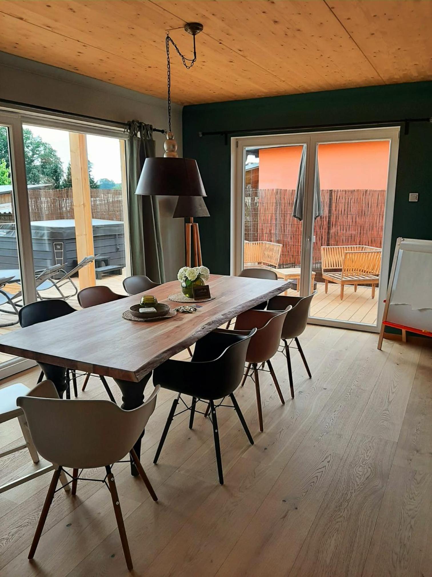 Landliebe, Ferienhaus, 3 Schlafzimmer mit Sauna und Outdoor Whirlpool