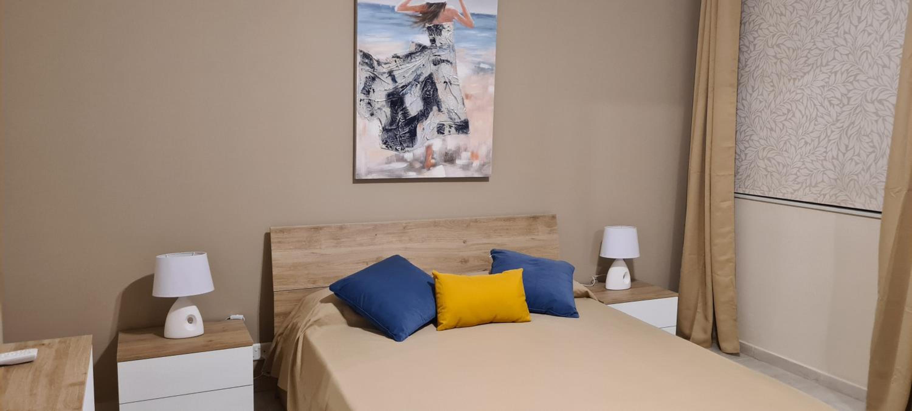 Large Apartment in Marsascala. sleeps 6 view 4
