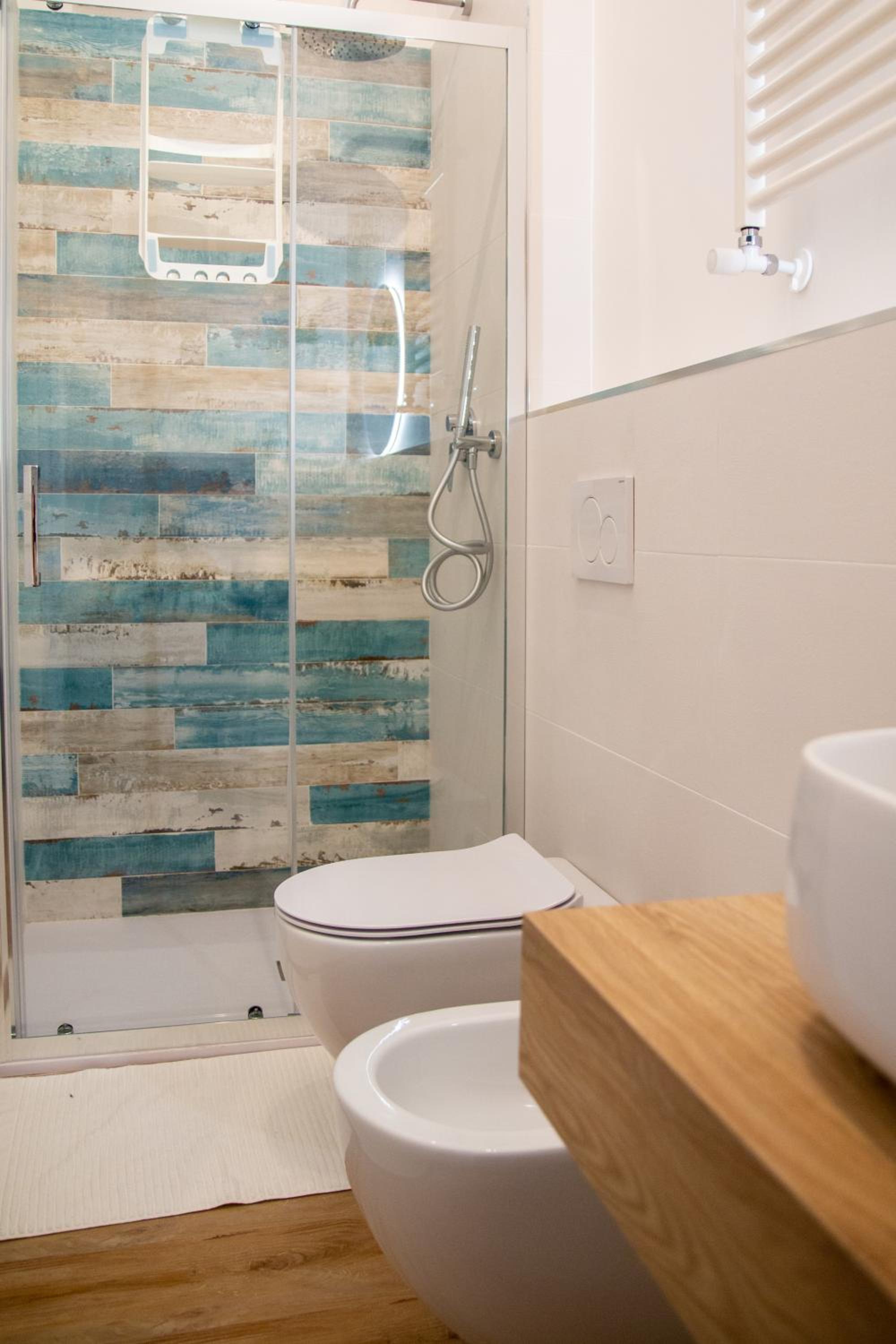 Fara1 GuestHouse en Bari — bathroom