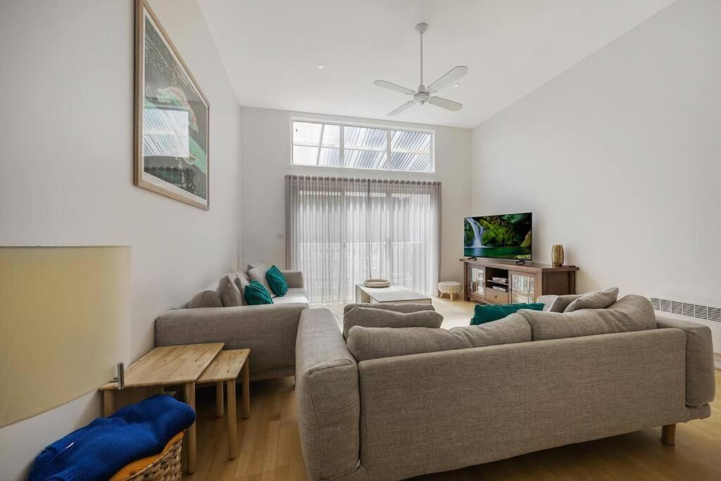 THE BAY - luxury accommodation by the sea