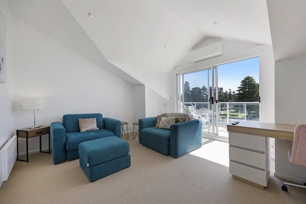 THE BAY - luxury accommodation by the sea