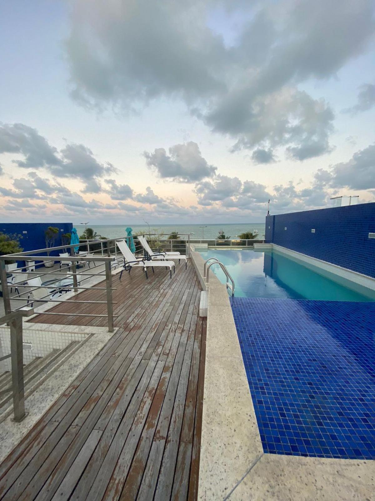 Apartamento com vista para a orla de Tambaú, apt 206
