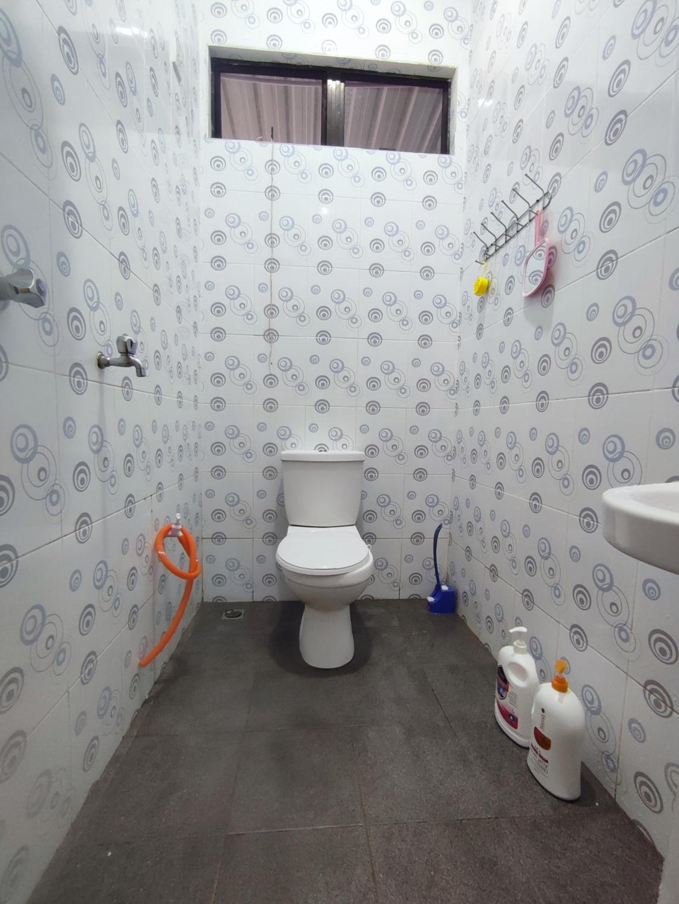NikNa Homestay Batu Rakit - WIFI Netflix